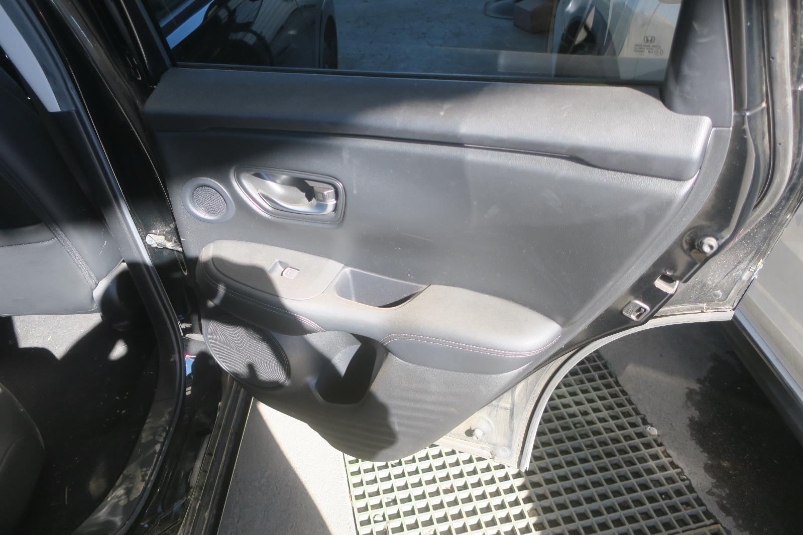 2024 Honda HR-V Rear Door Panel