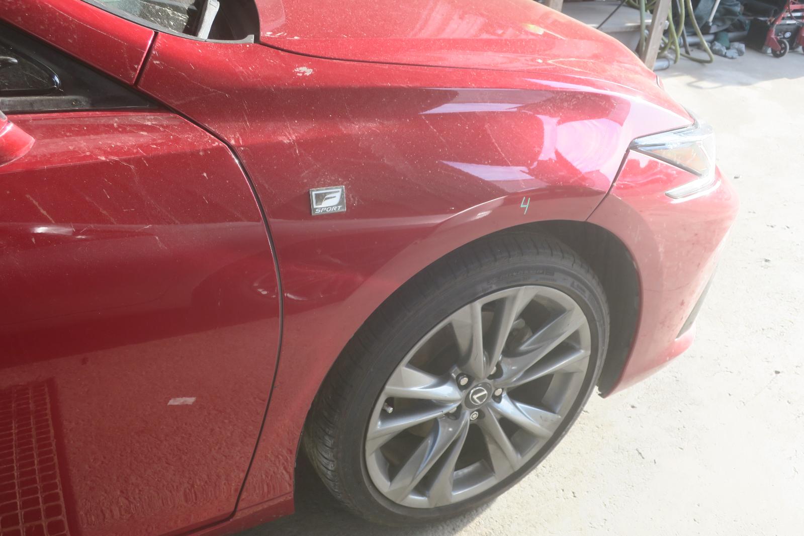 2021 Lexus ES 350 Fender