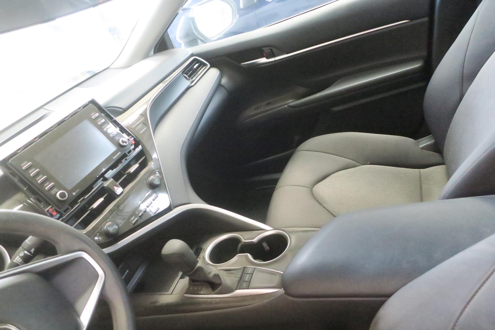 Console, Front