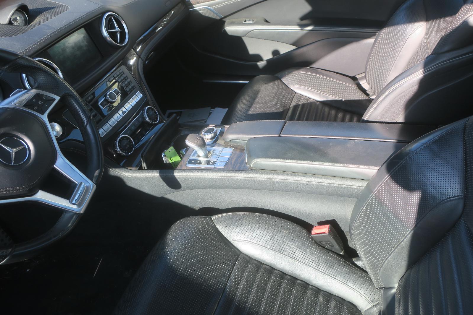 2015 Mercedes-Benz S-Class Front Console