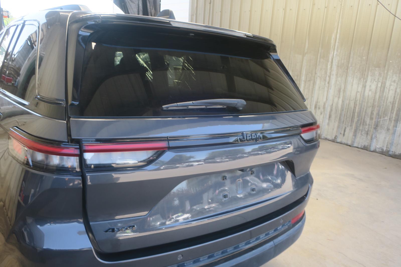 Decklid  Tailgate Hatch