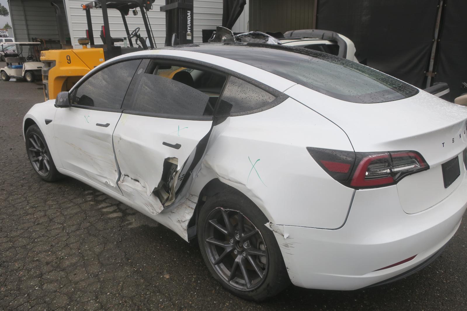 2023 Tesla Model 3 Rear Door Glass