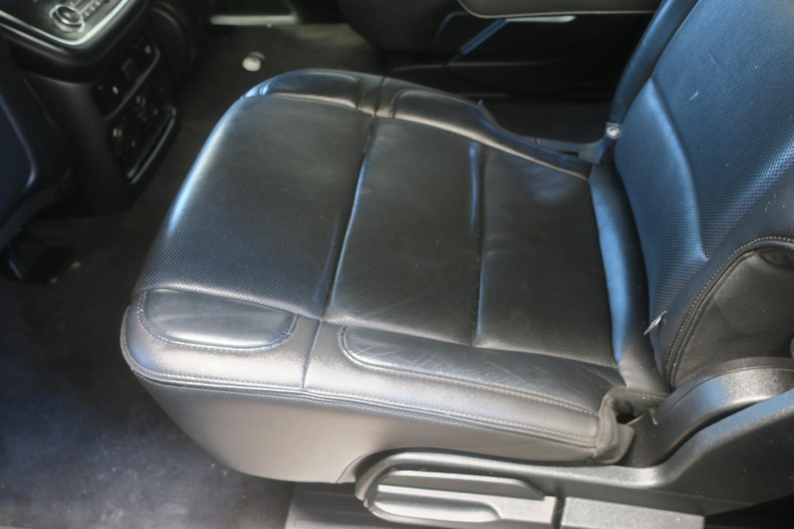Seat, Front