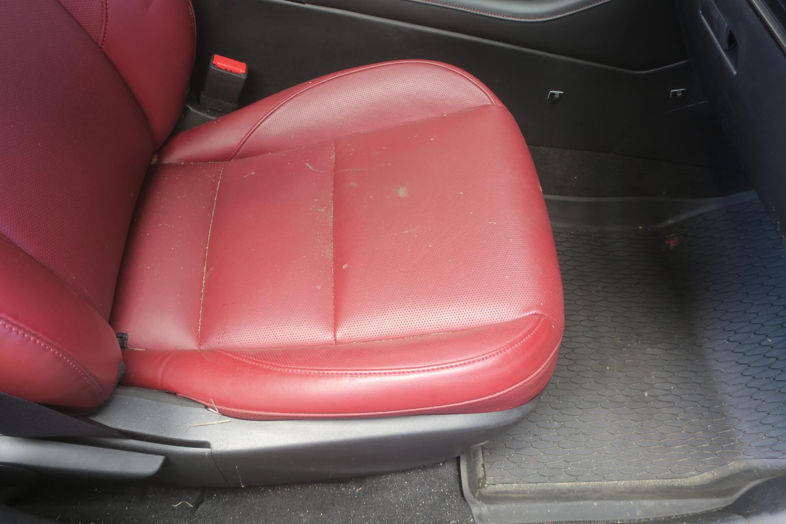 Seat, Front