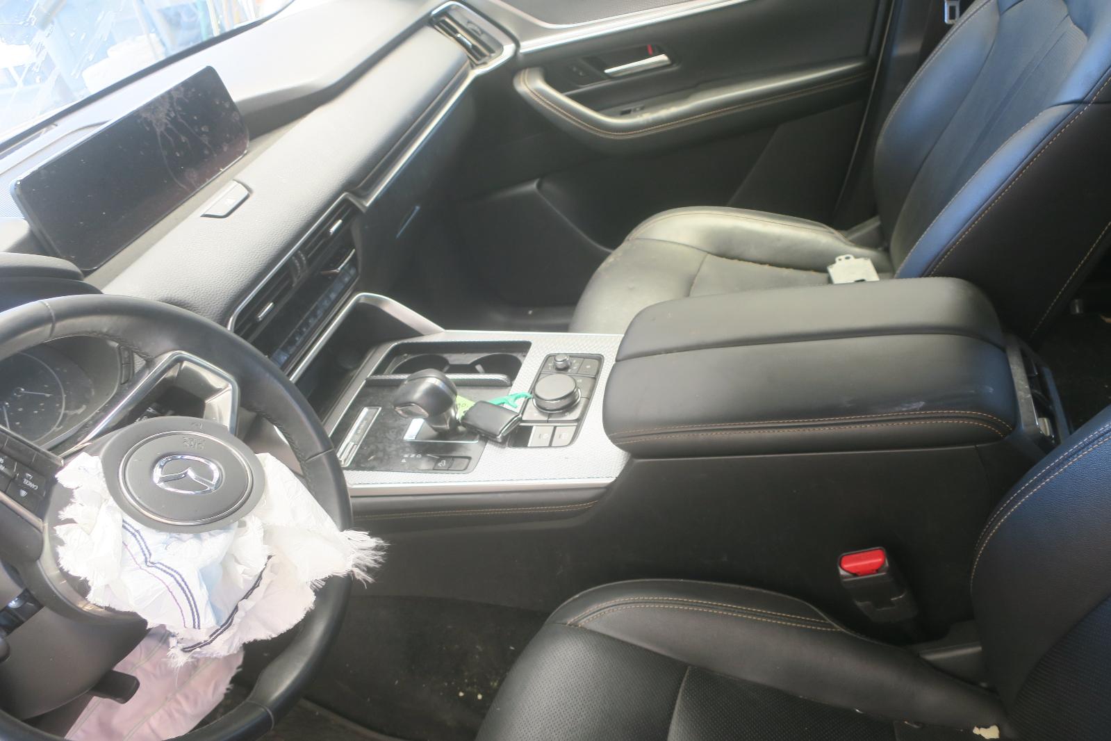 Console, Front