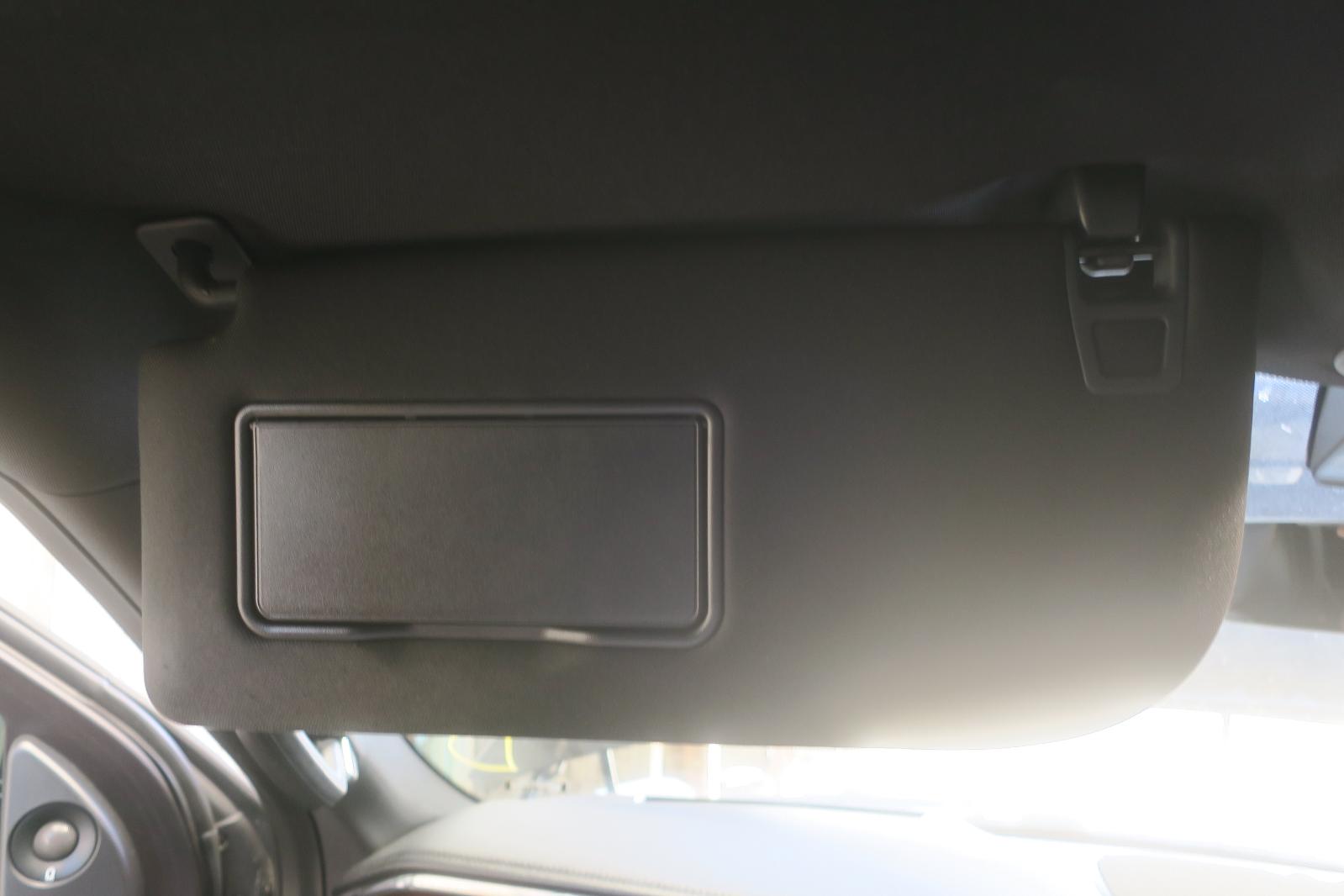 2018 Lincoln Navigator Sun Visor