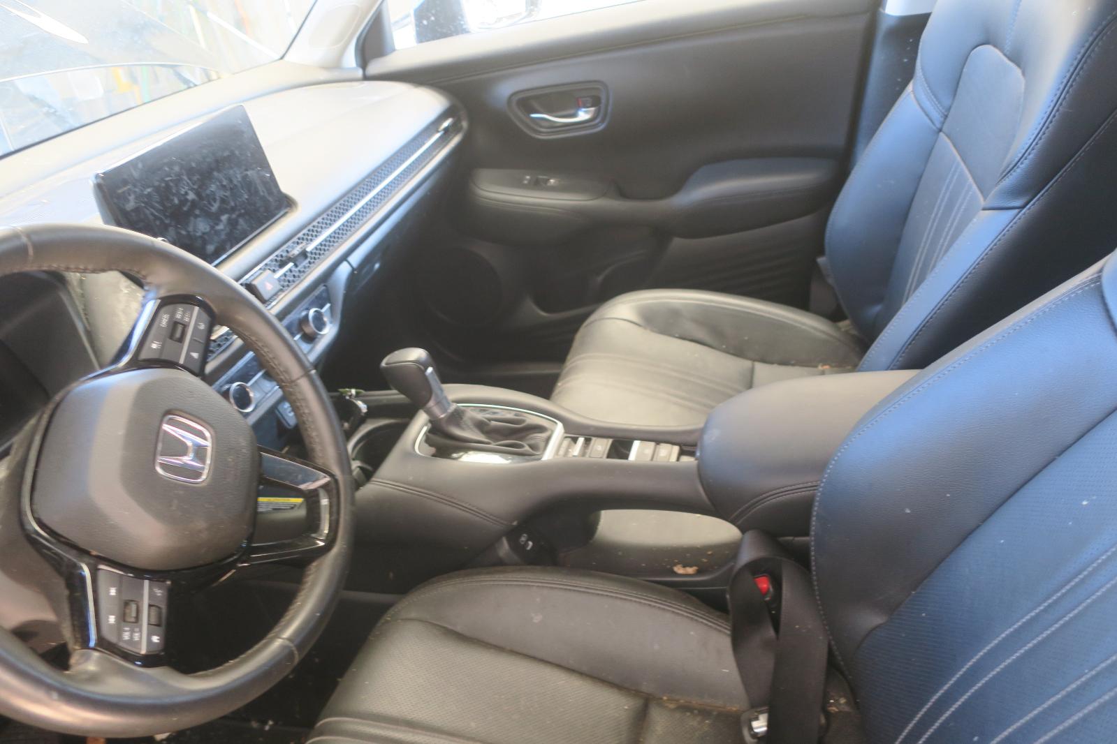 2024 Honda HR-V Front Console