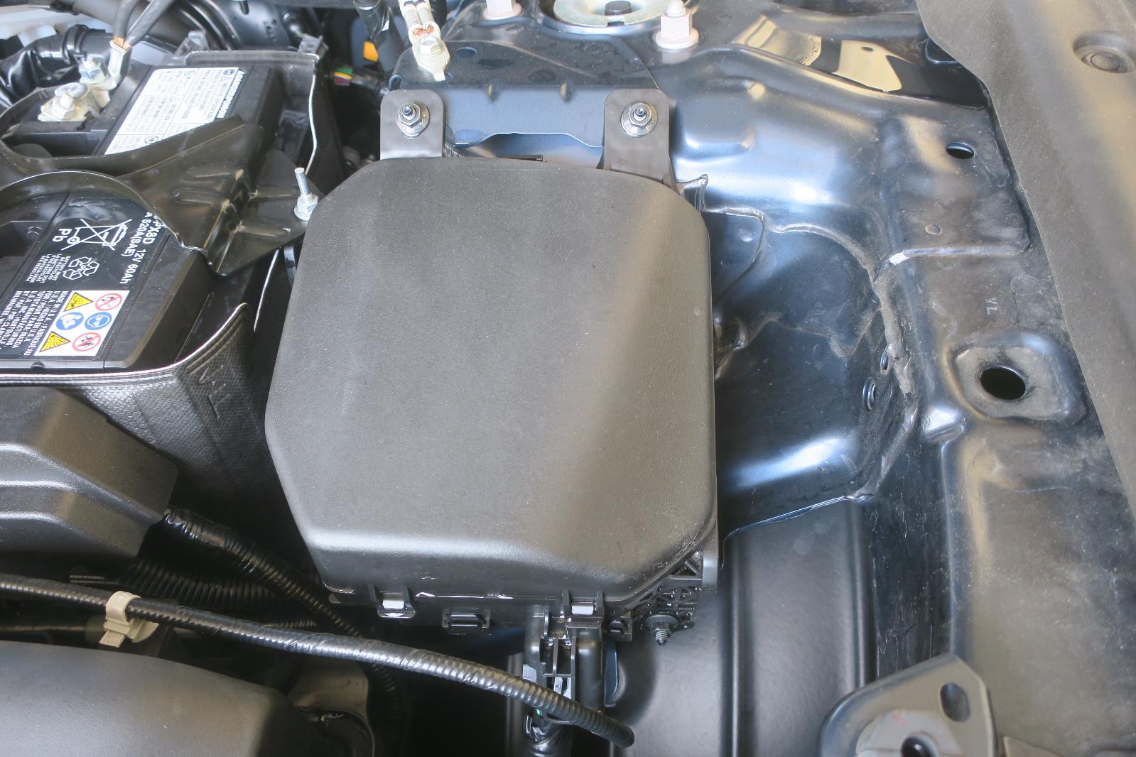Fuse Box, Engine