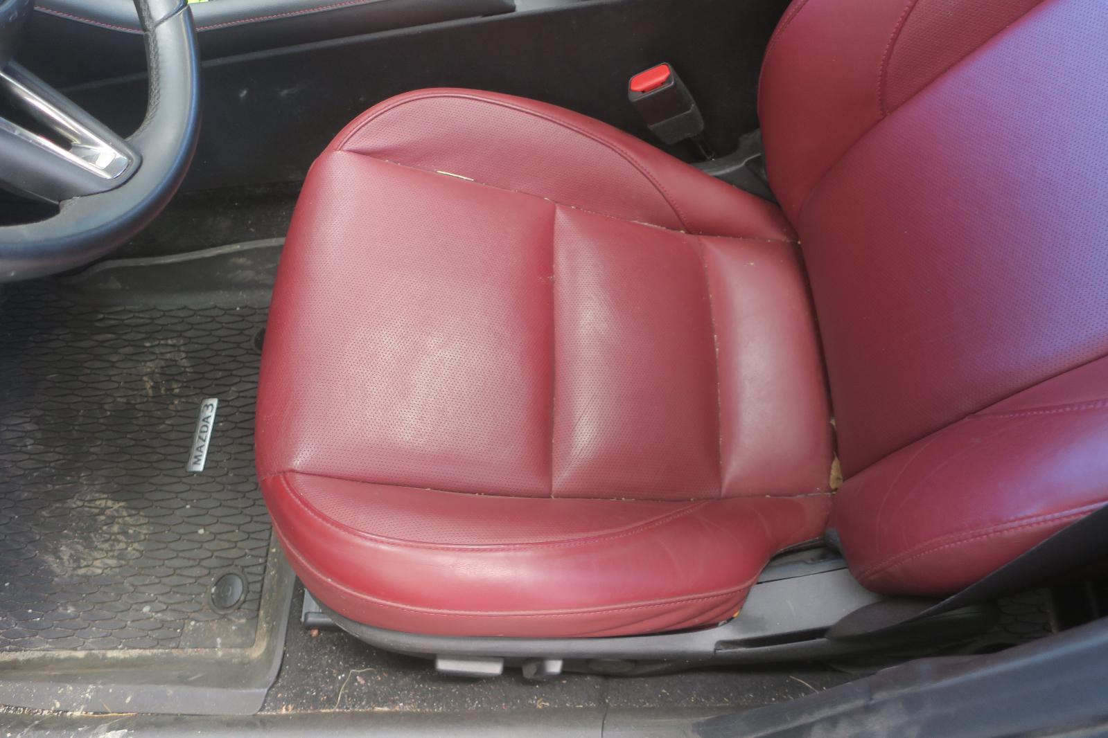 Seat, Front