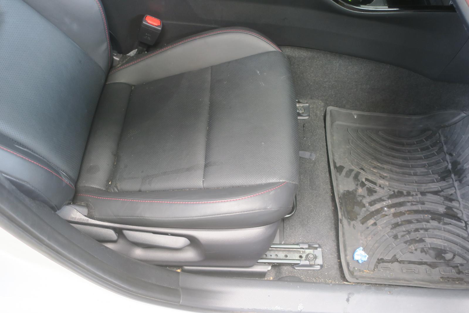 Seat, Front