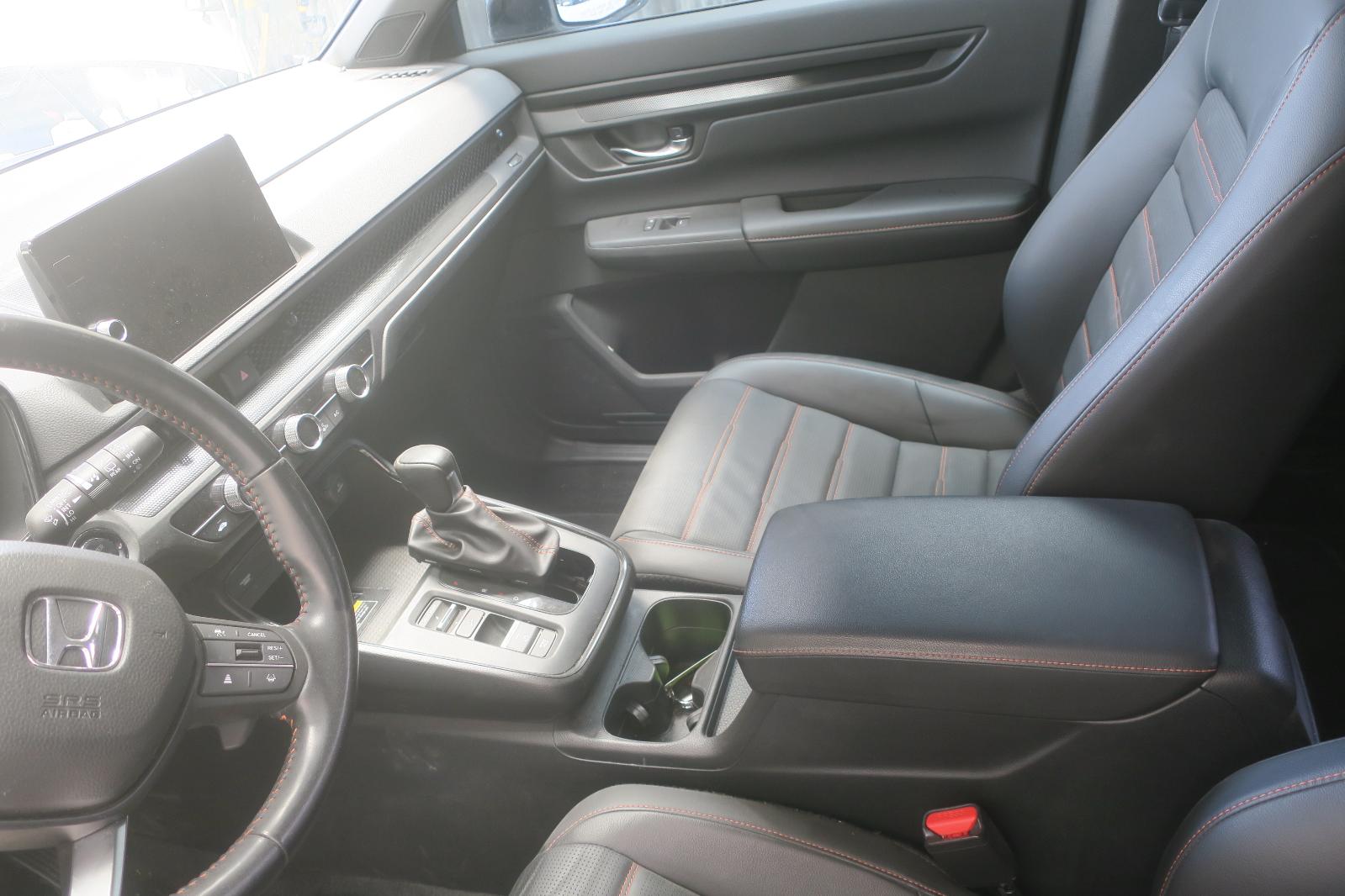 Console, Front