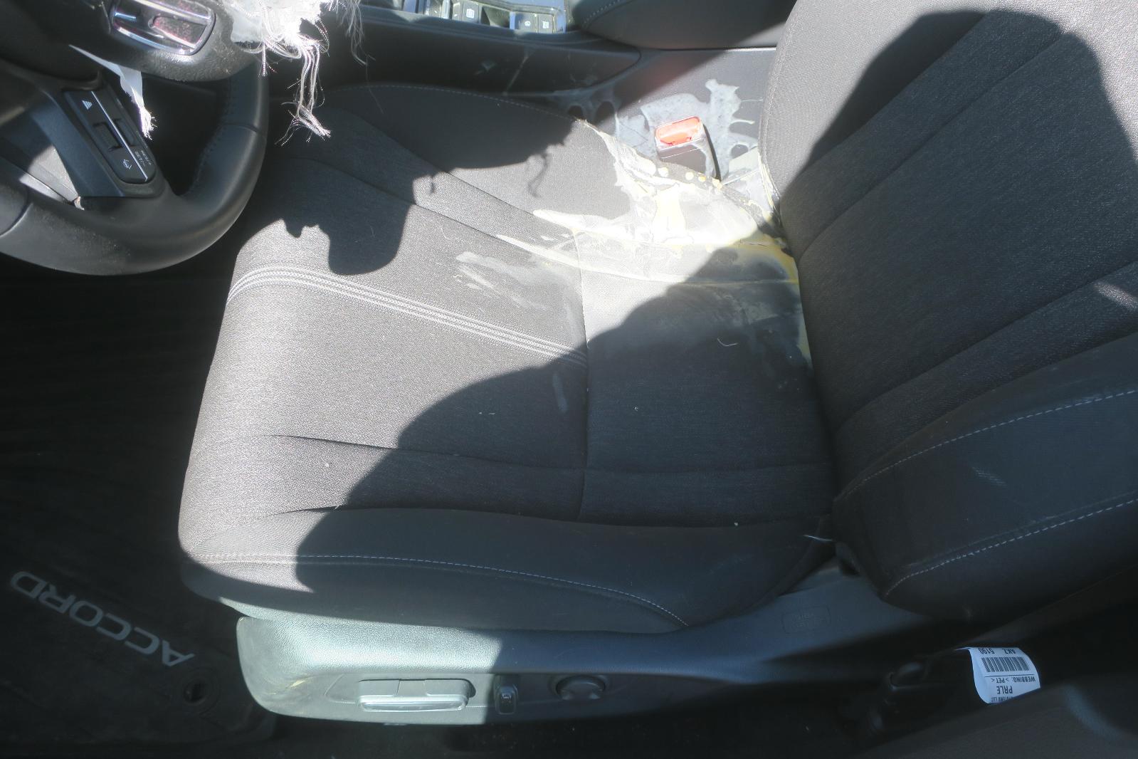 Seat, Front