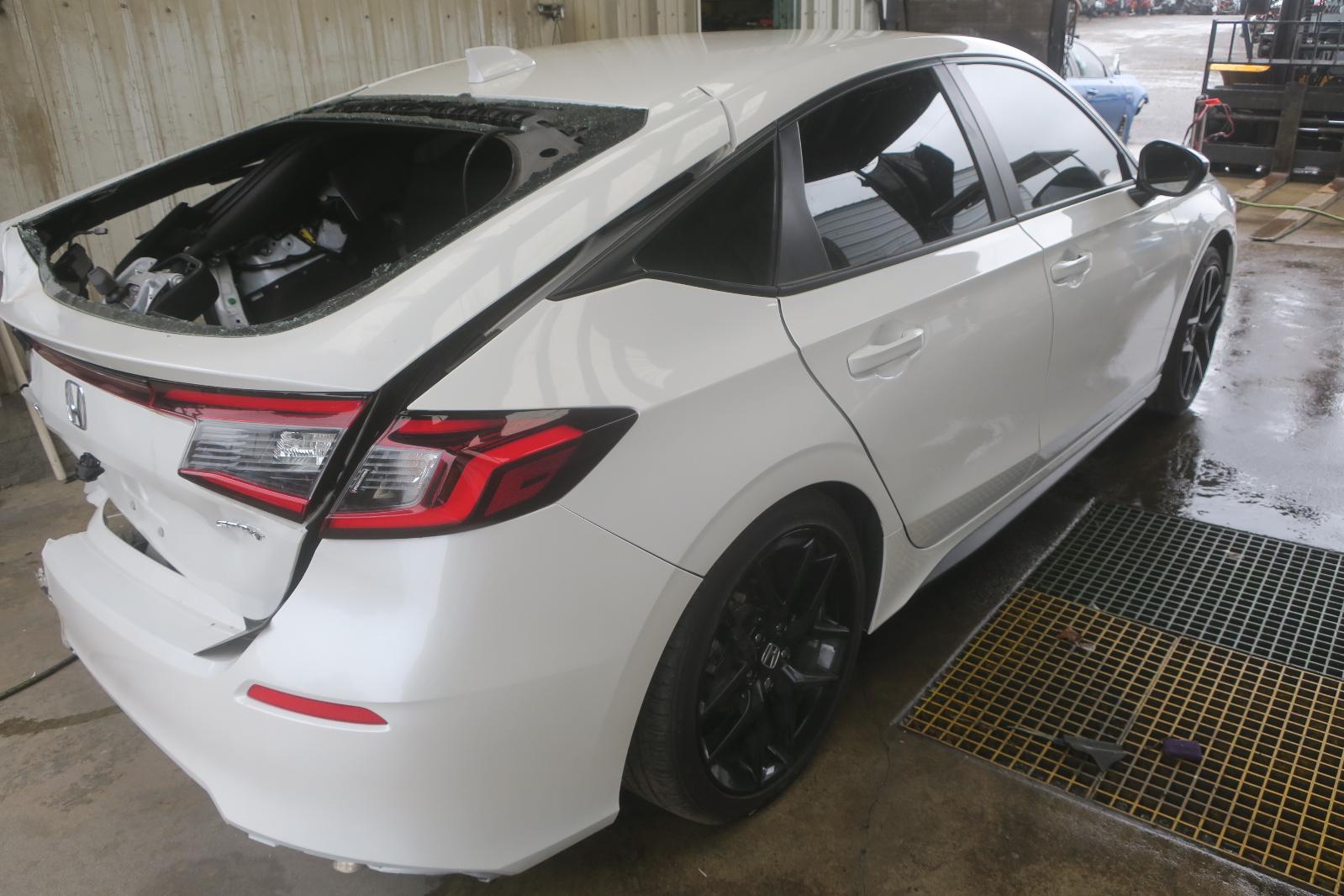 Quarter Panel Assy