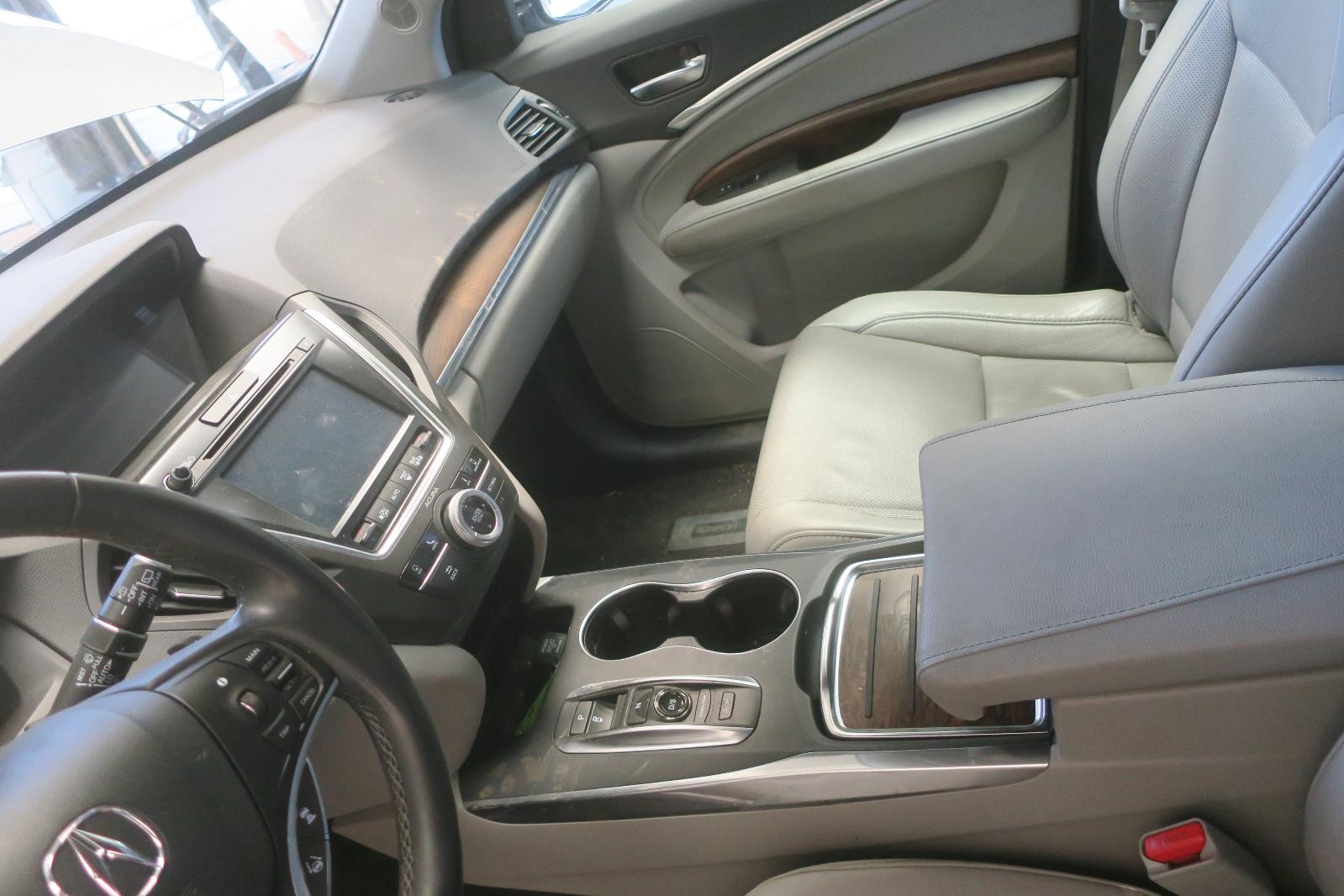 Console, Front