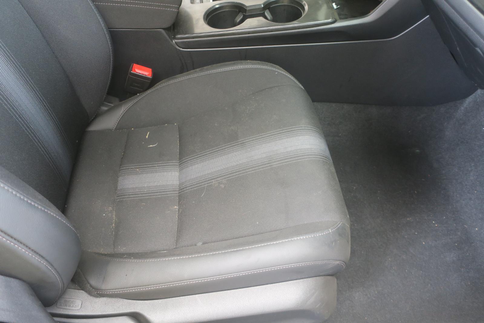 Seat, Front