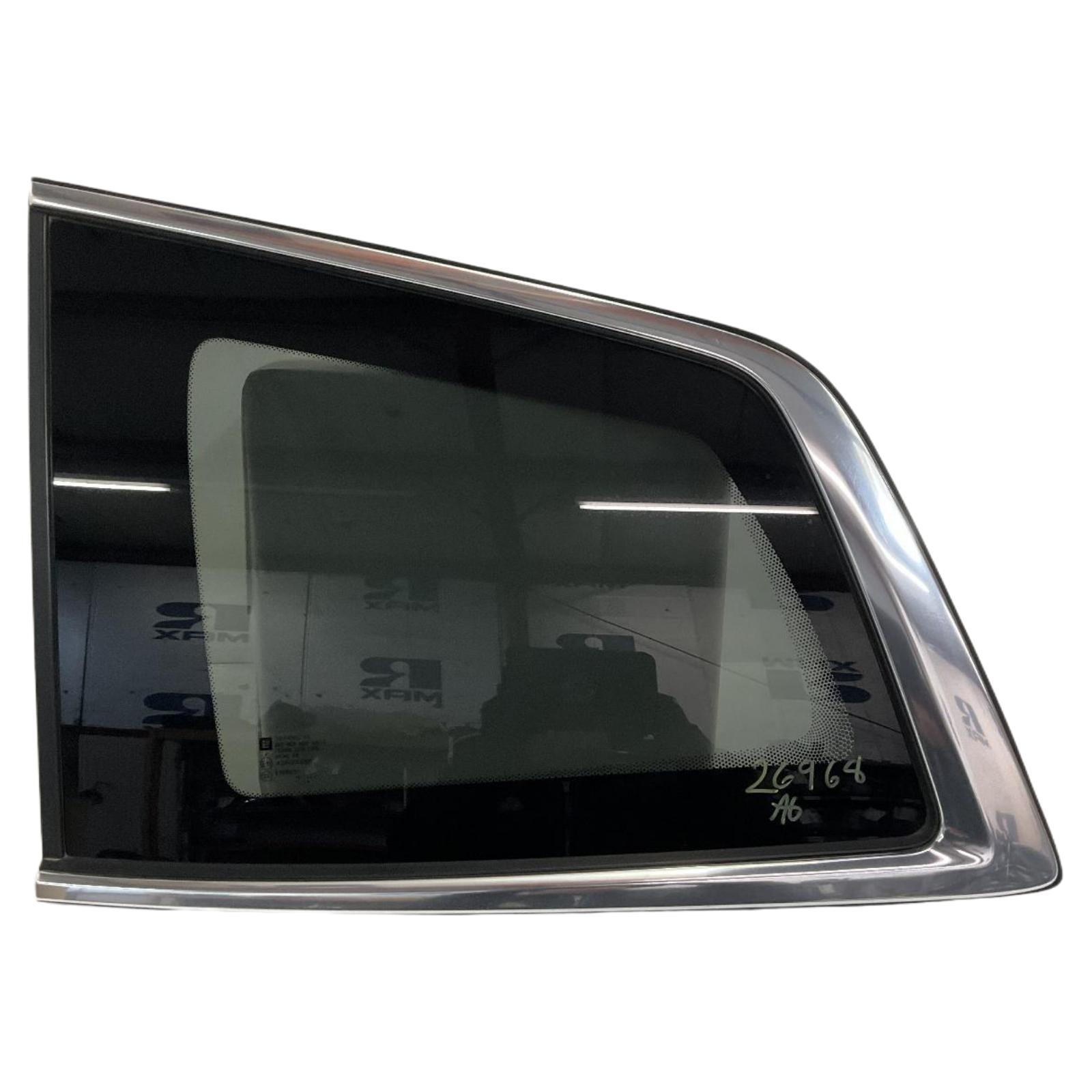 Quarter Glass