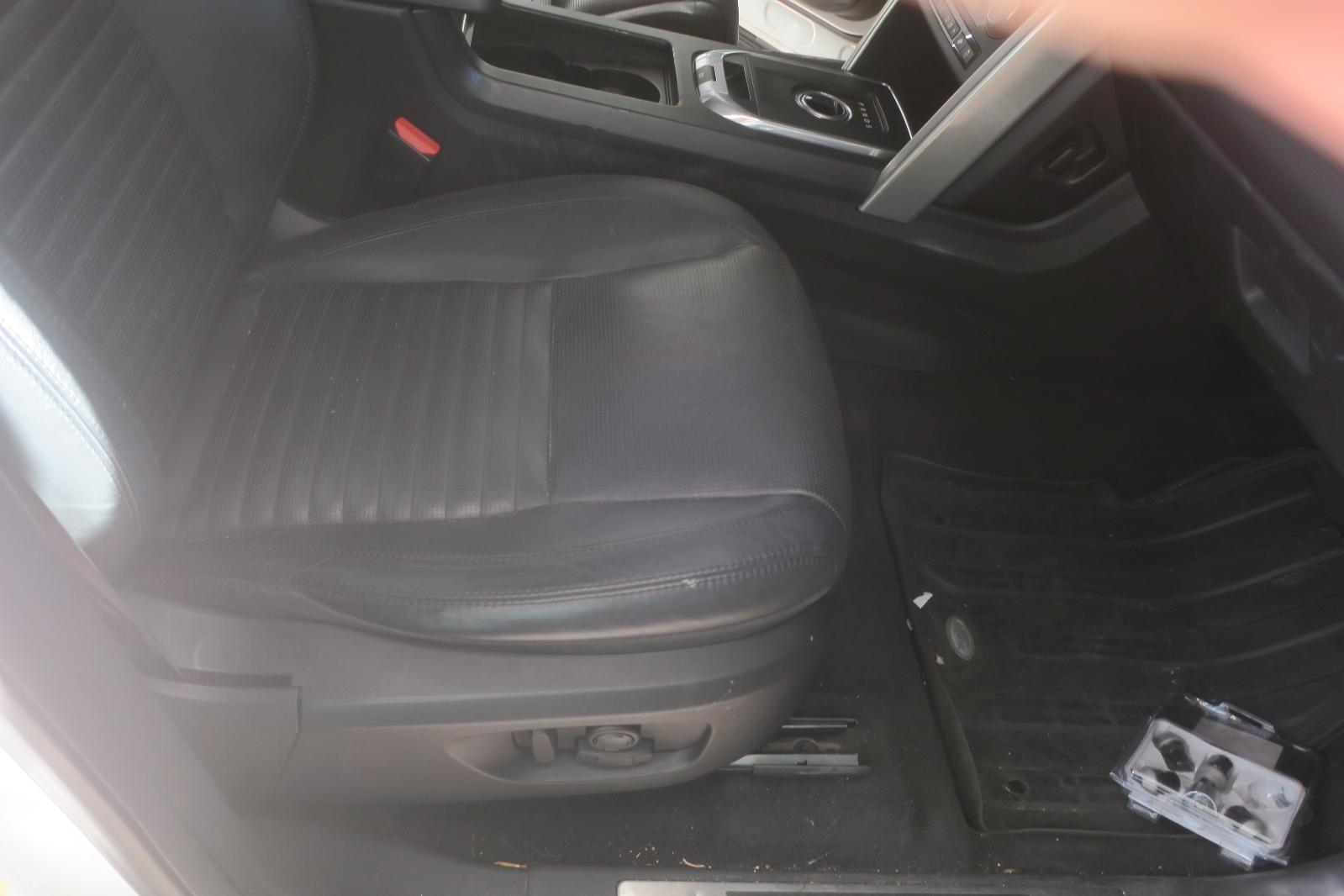 2015 Land Rover Discovery Sport Front Seat