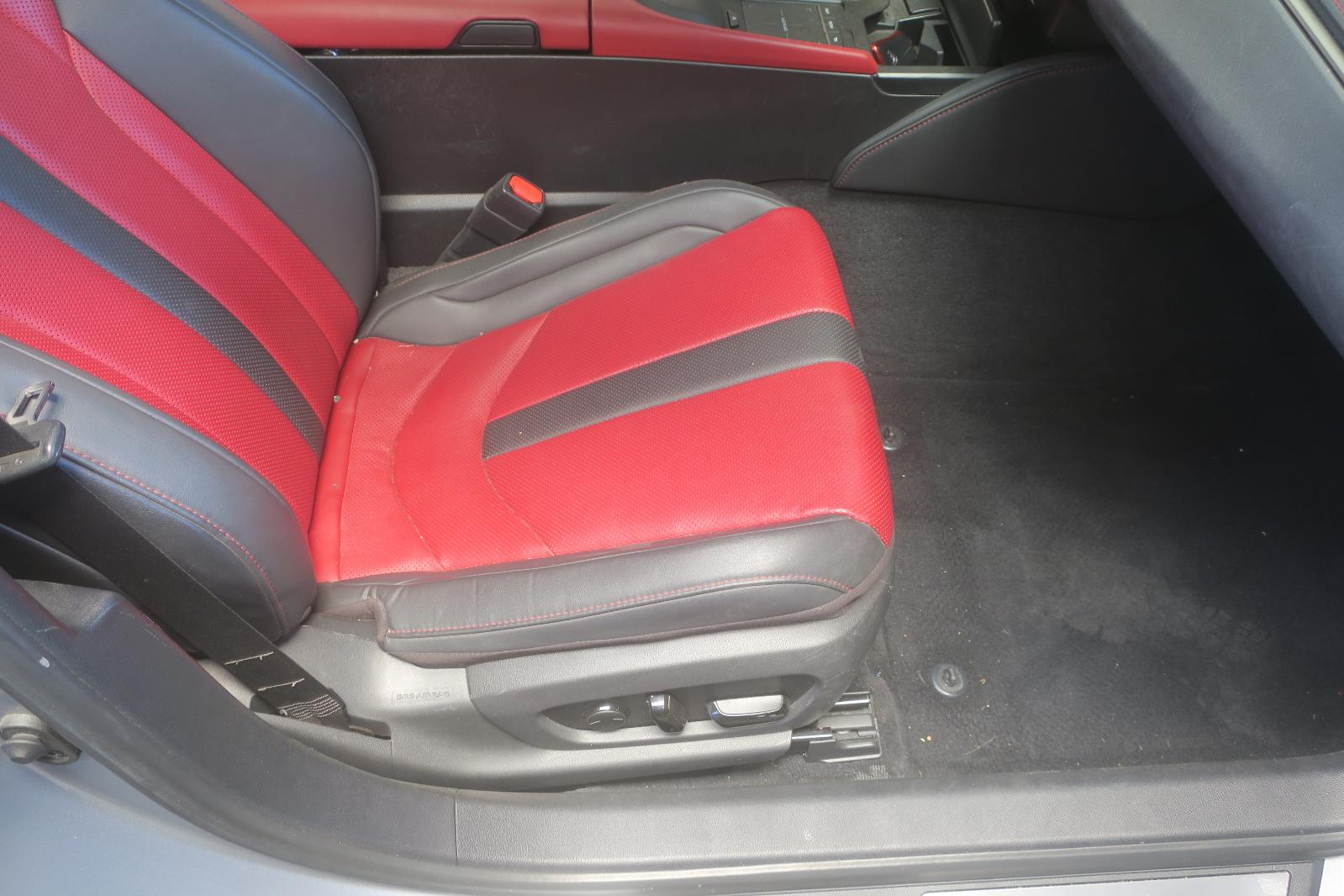 Seat, Front