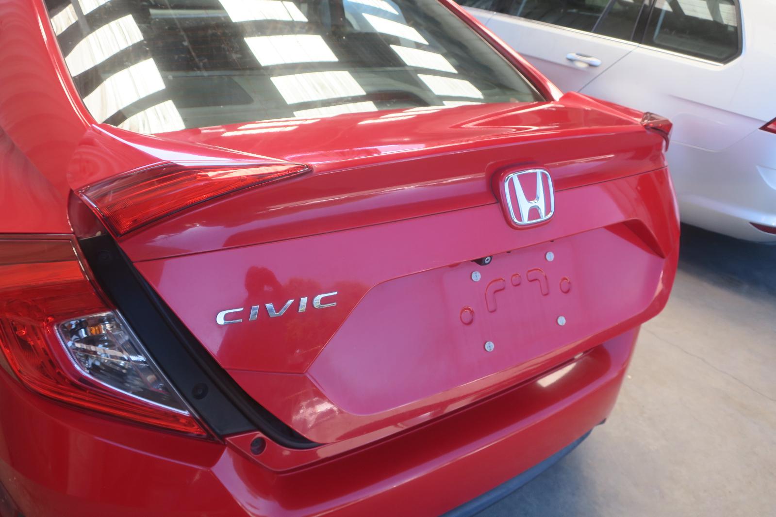 Decklid  Tailgate Hatch