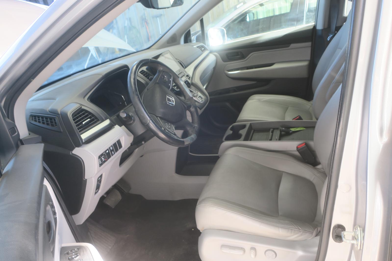 2021 Honda Odyssey Front Console