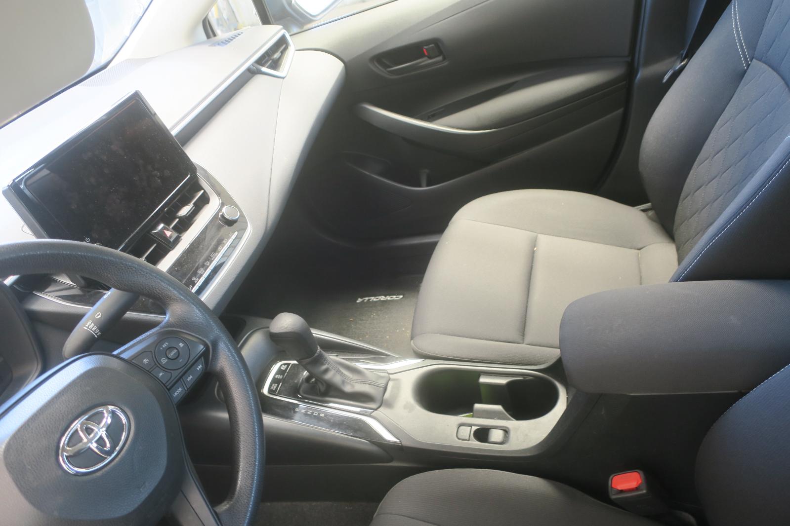Console, Front