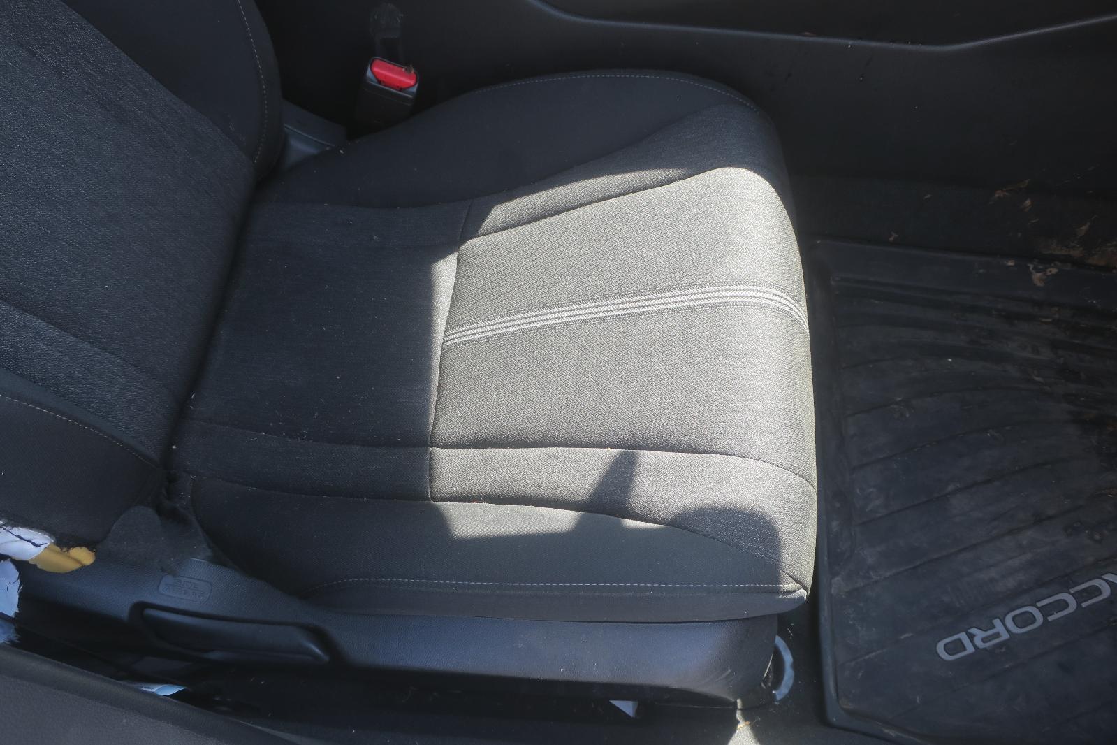 Seat, Front
