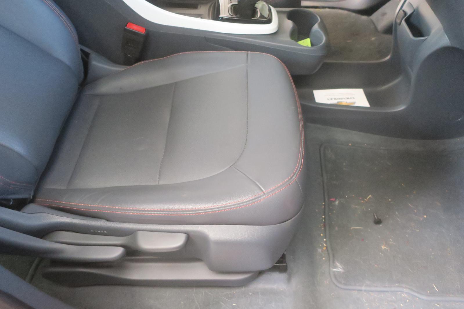 Seat, Front