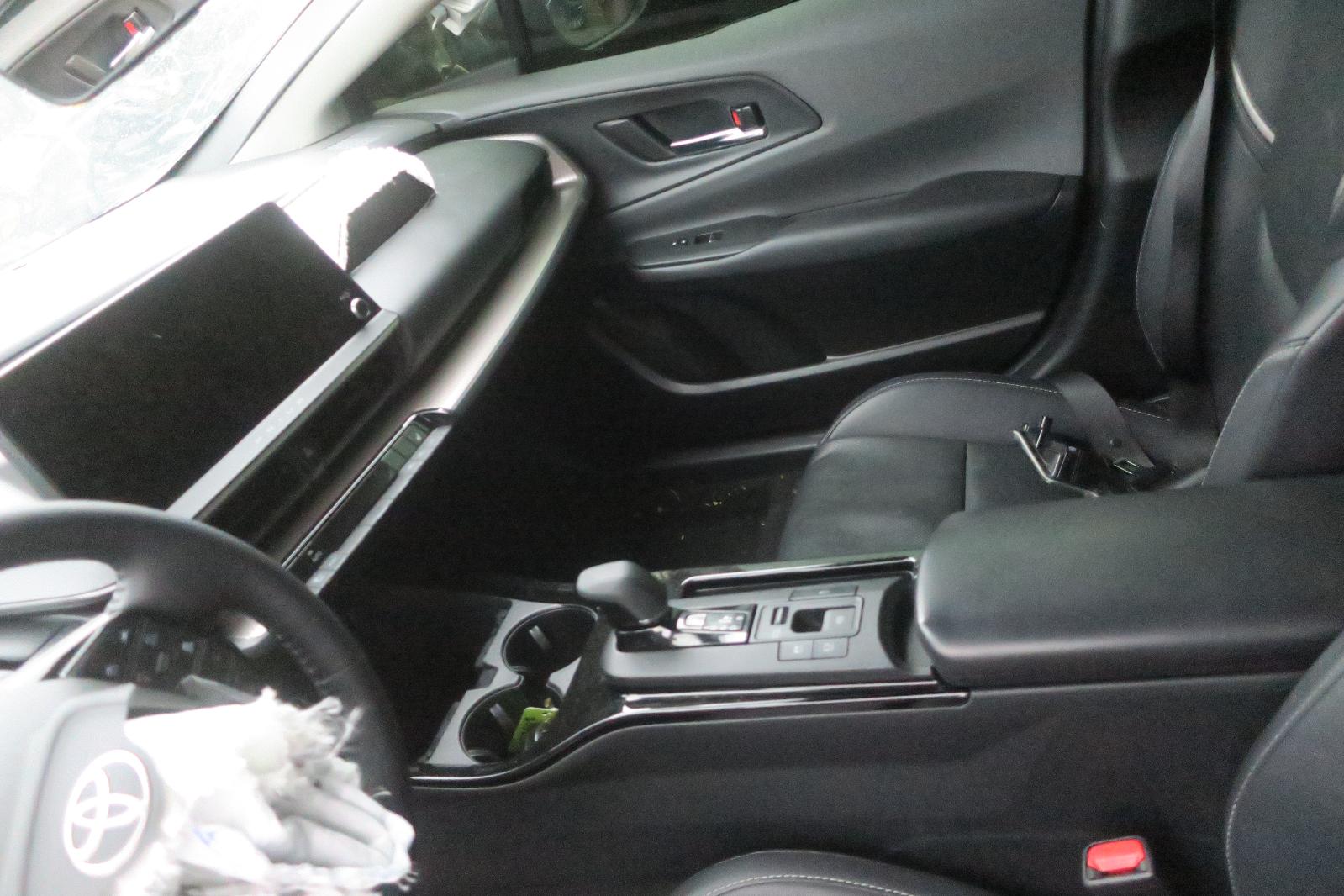Console, Front