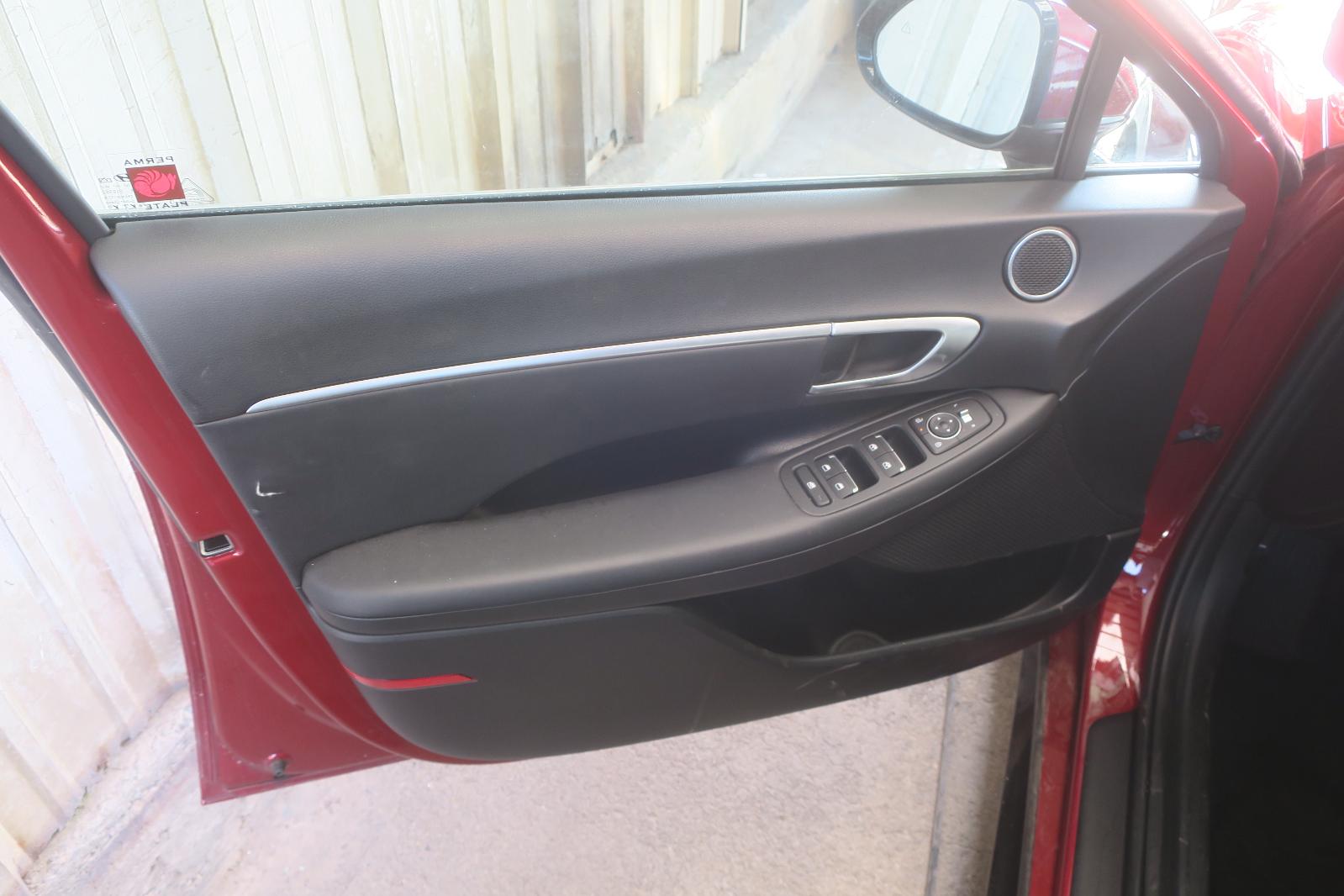 2025 Hyundai Sonata Front Door Panel