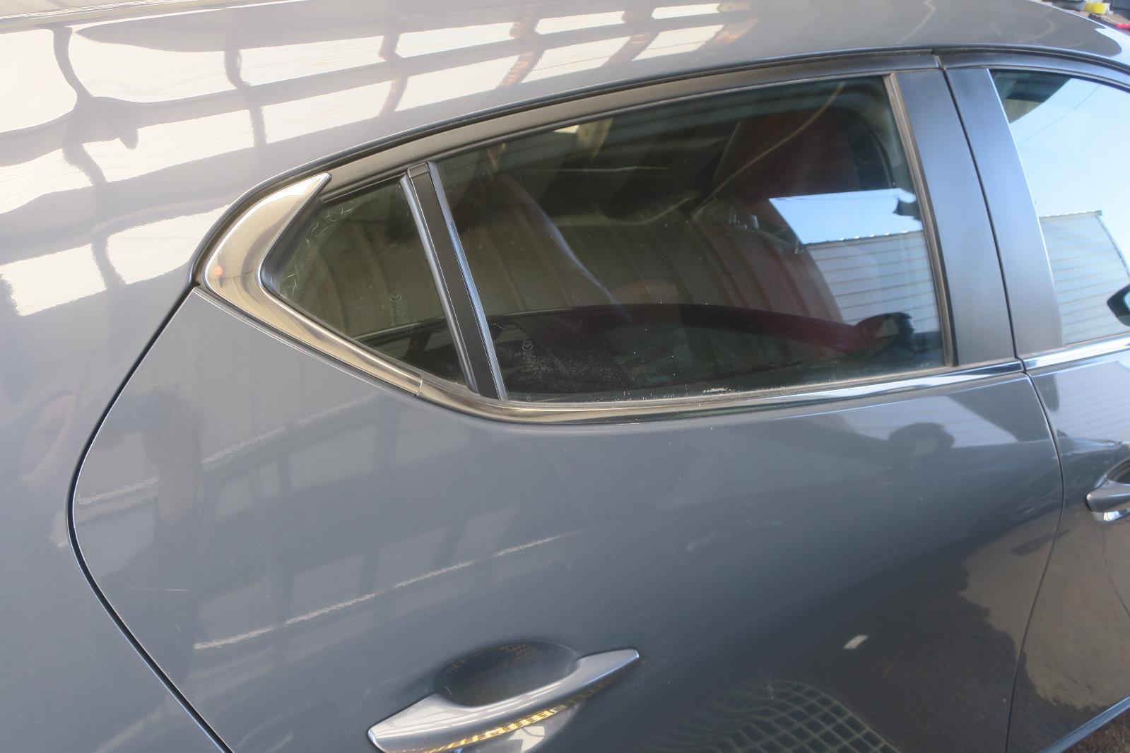 Dr Assm, Rear Side