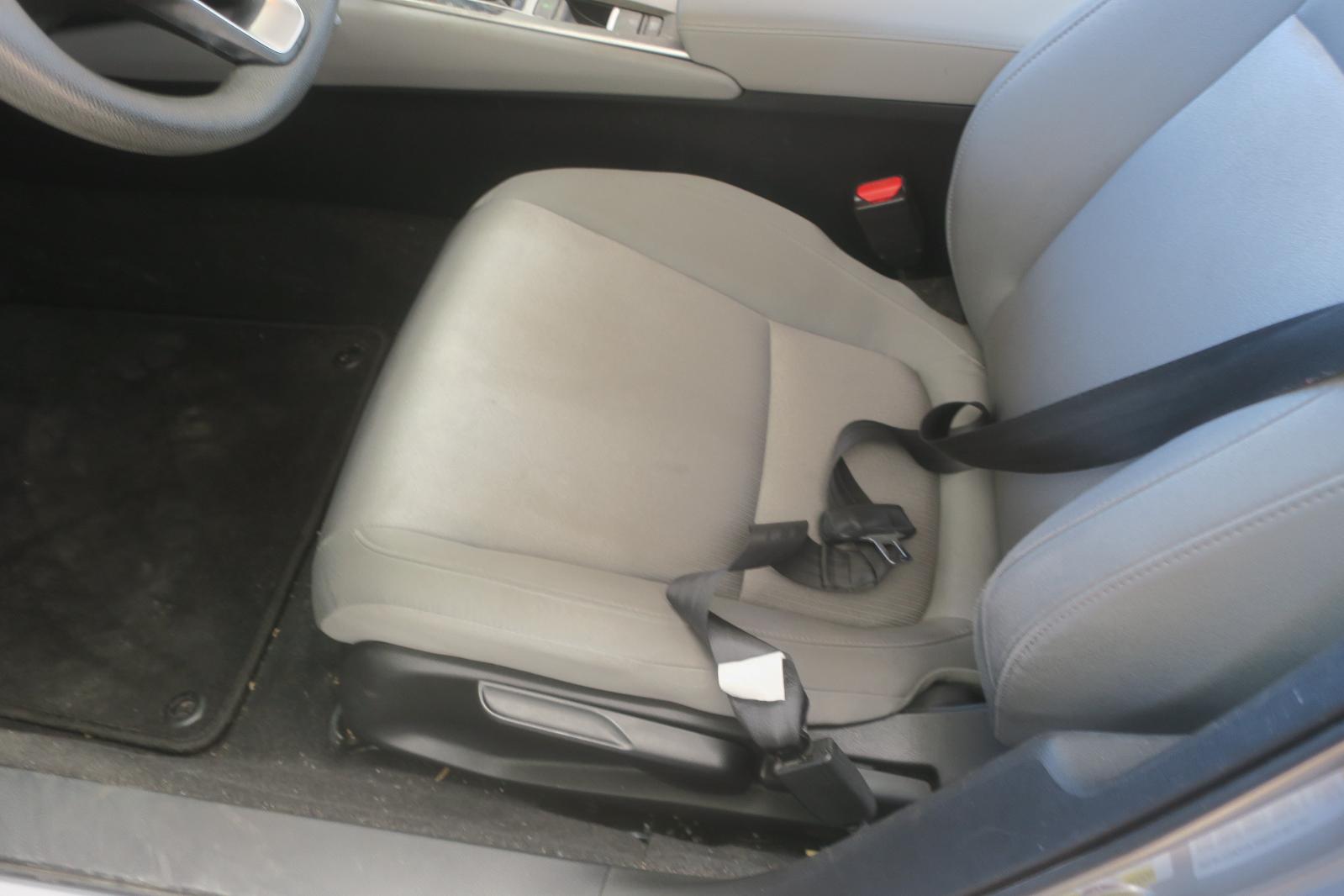 Seat, Front