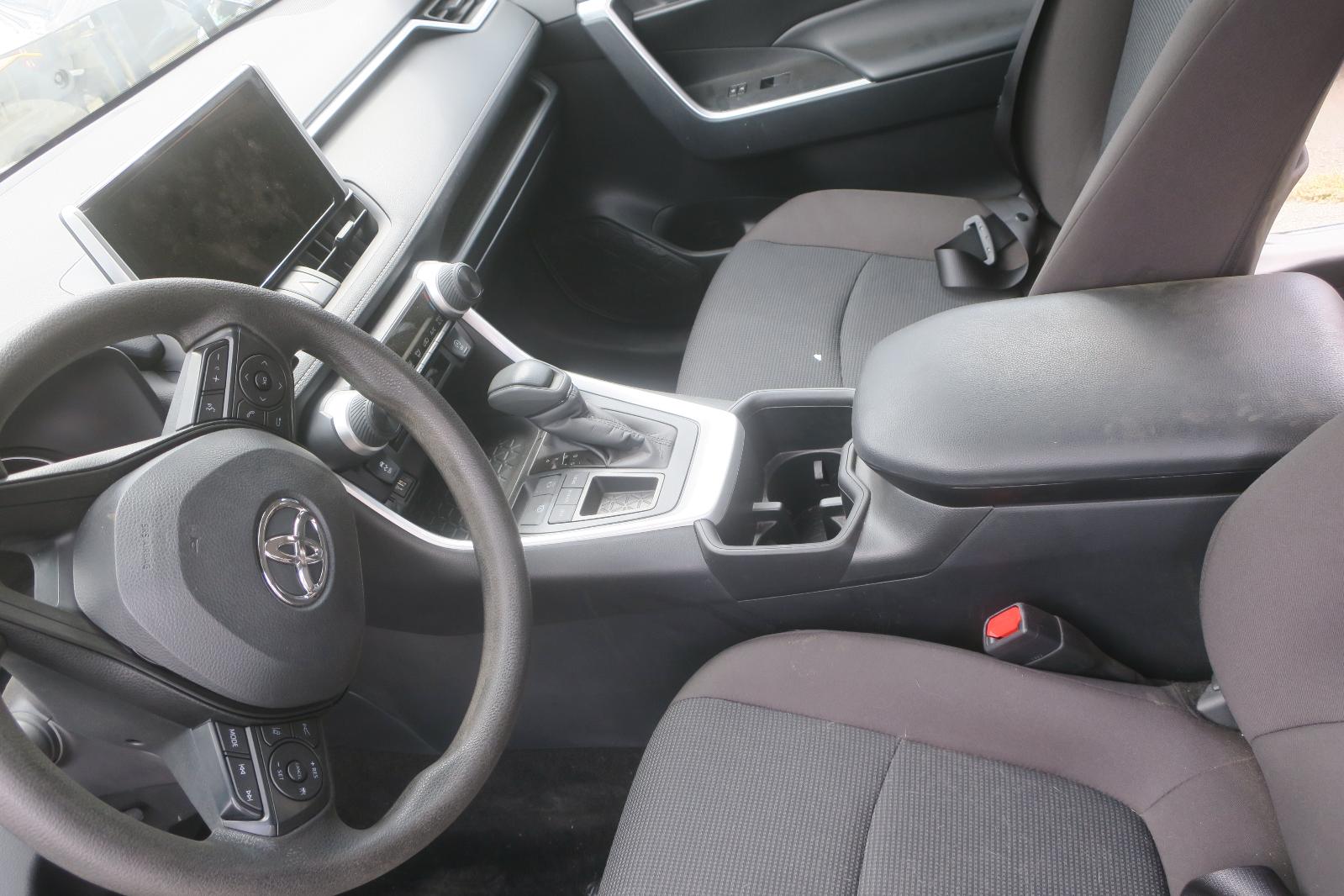 Console, Front