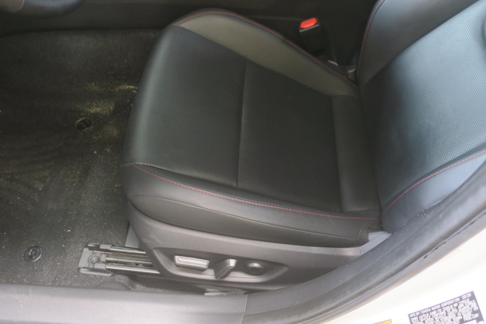 Seat, Front