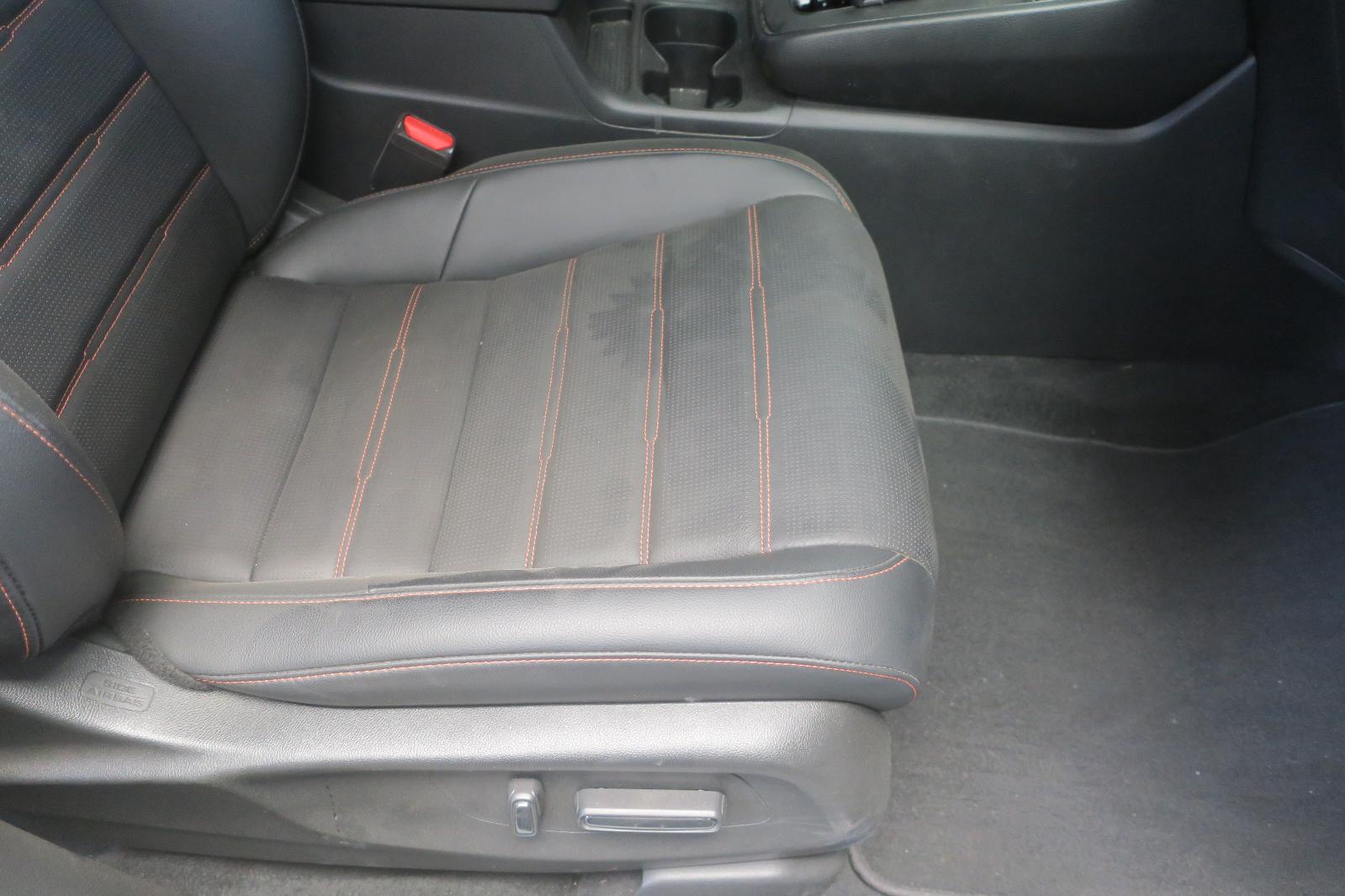 Seat, Front