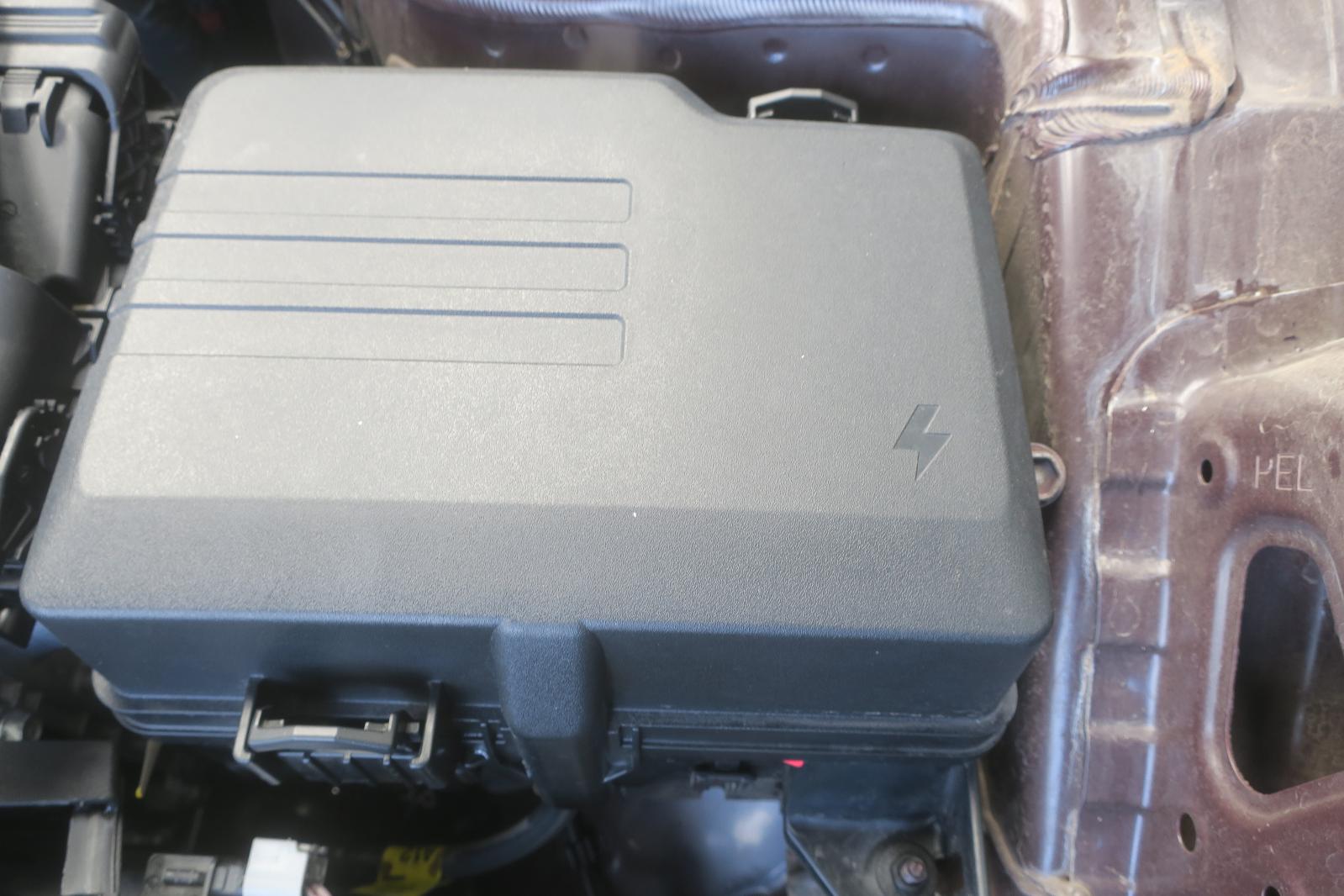 Fuse Box, Engine