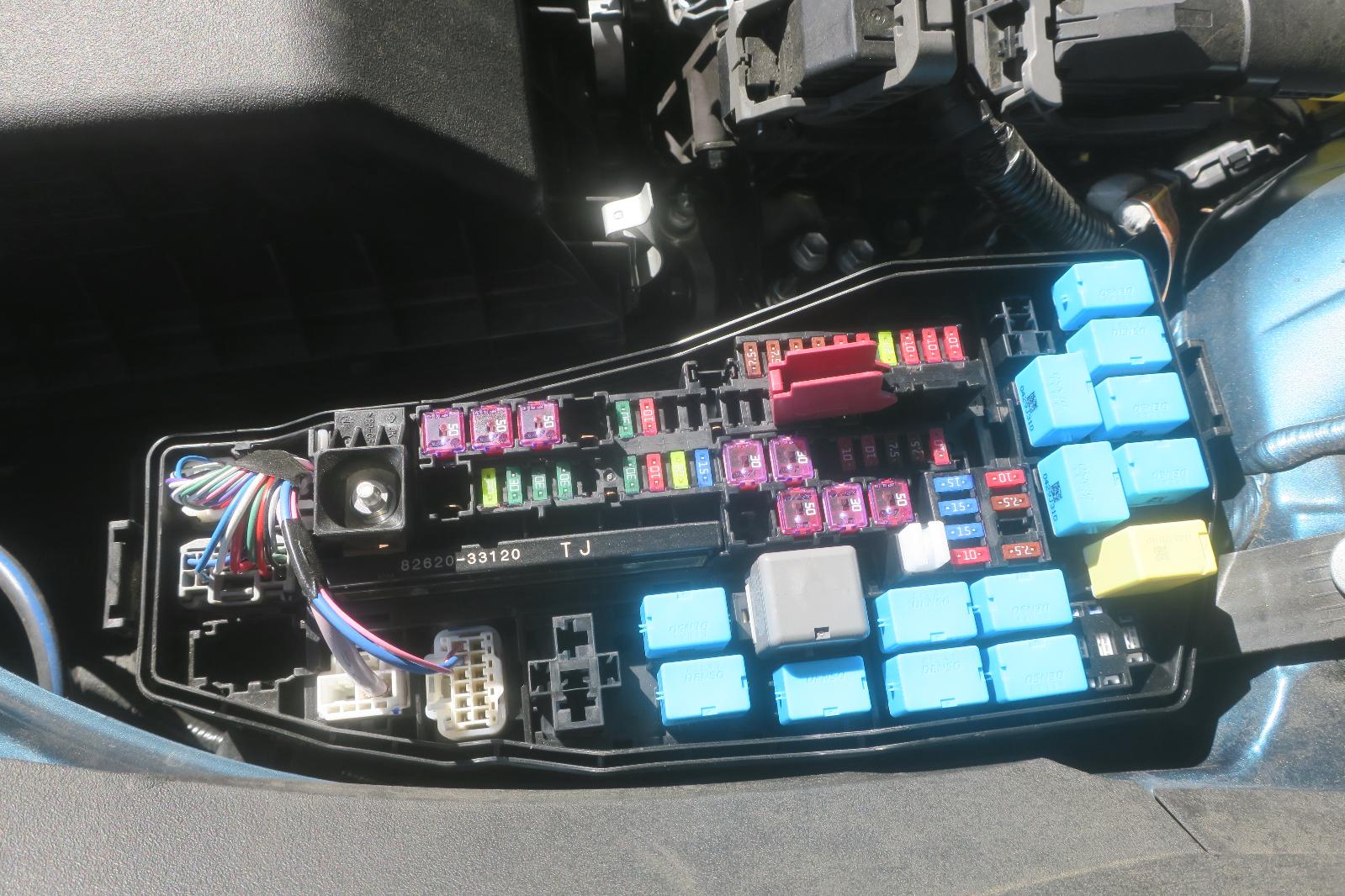 Fuse Box, Engine