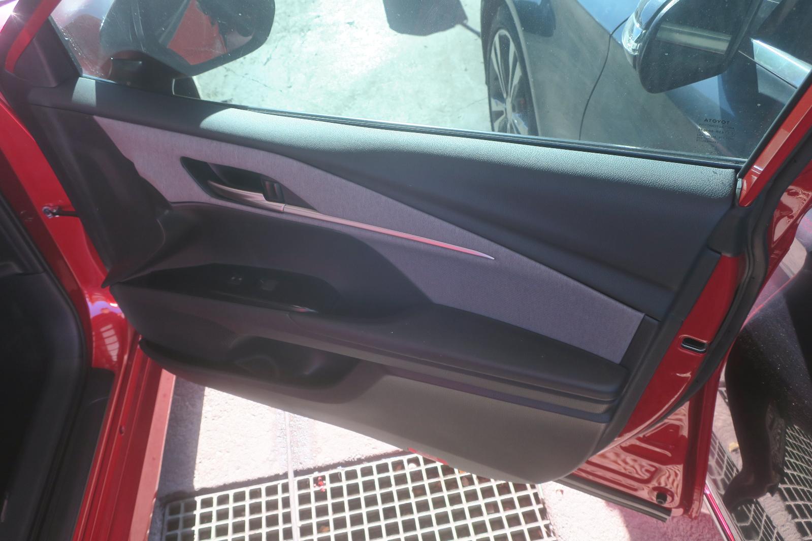 2025 Toyota Camry Front Door Panel