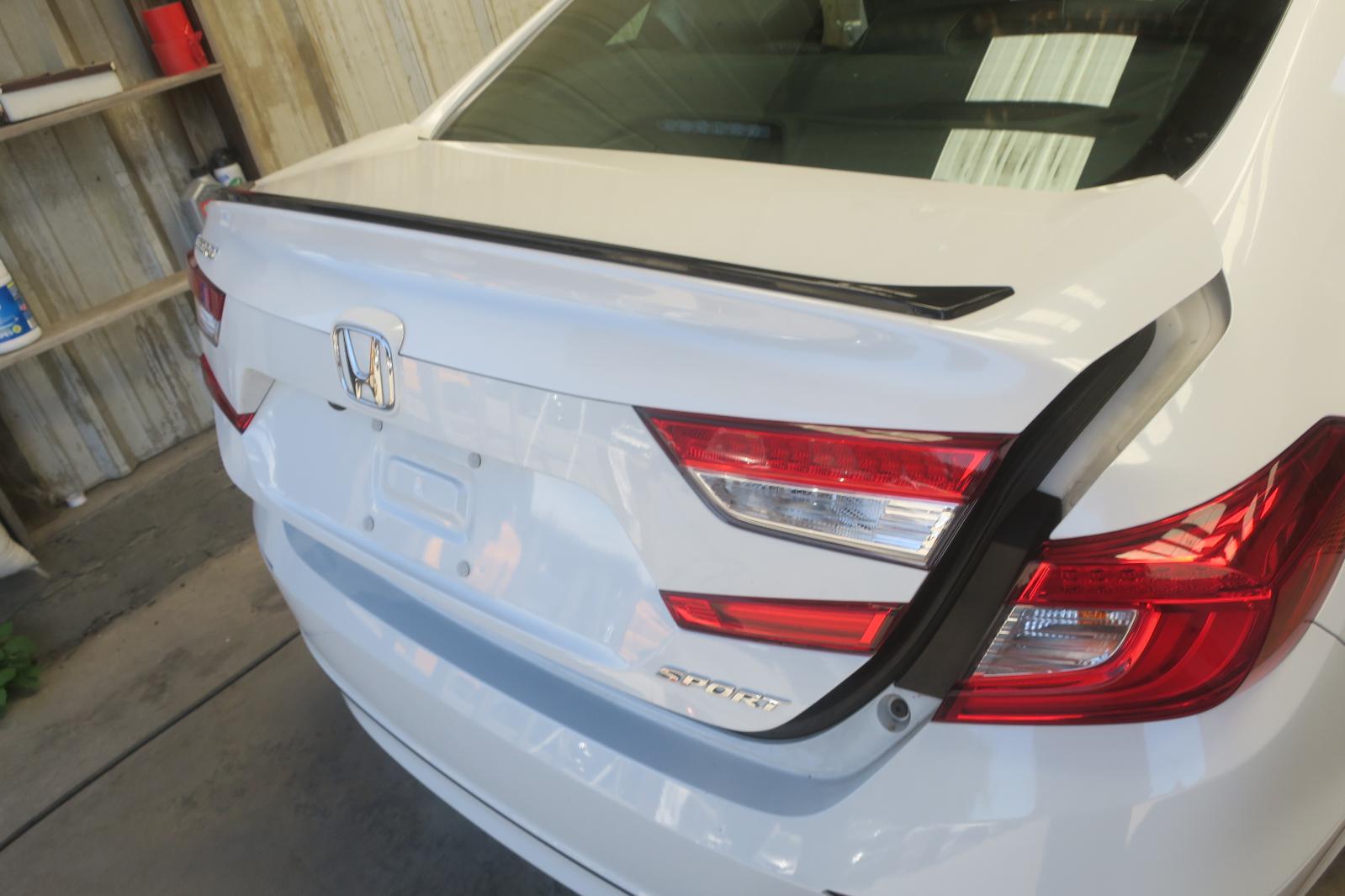 Decklid  Tailgate Hatch