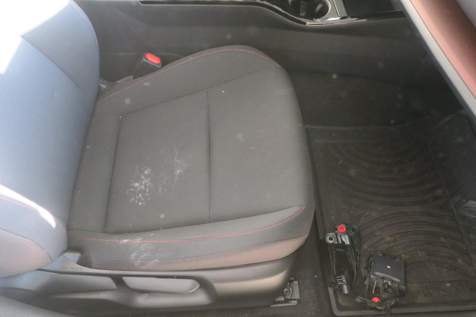 Seat, Front