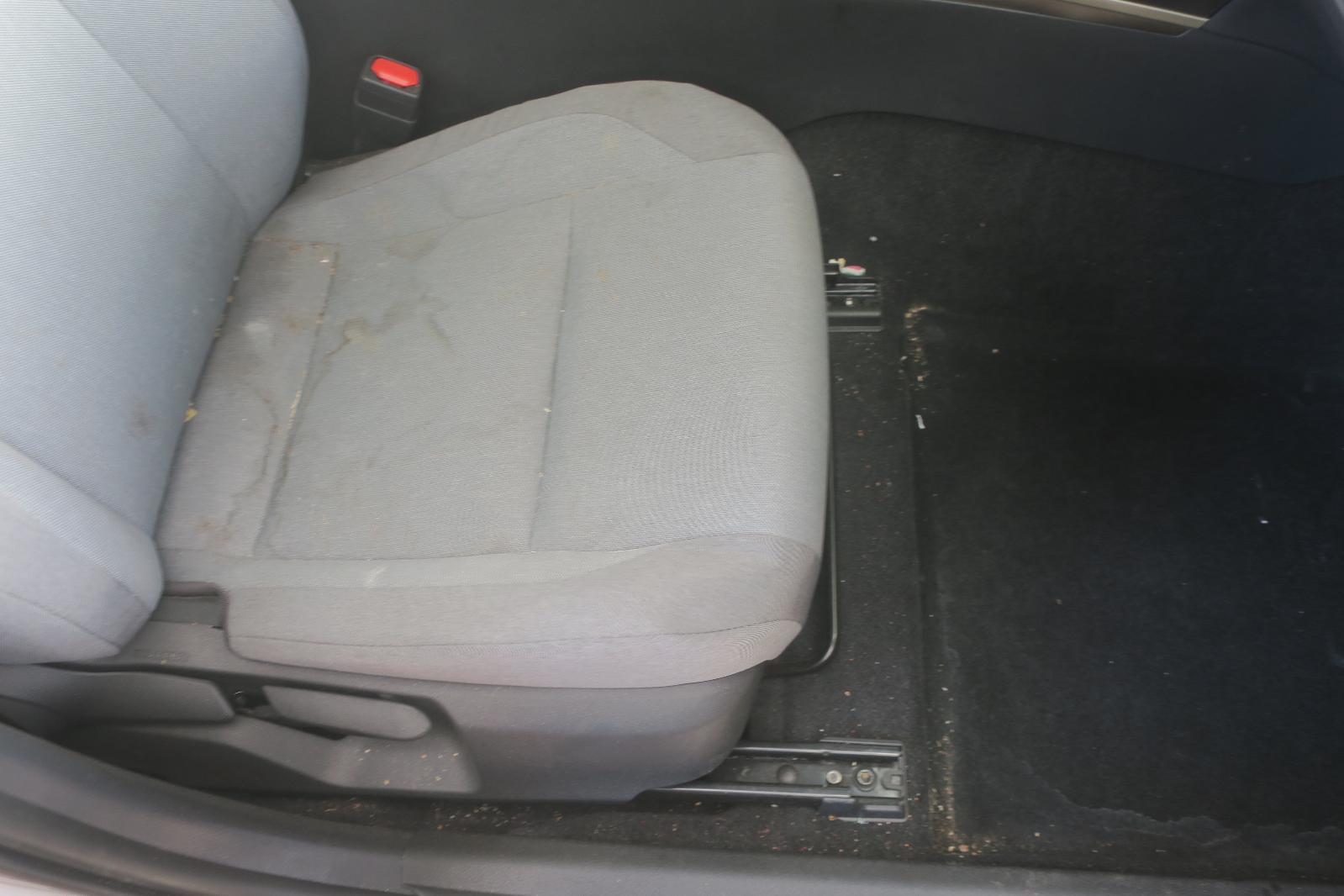 Seat, Front
