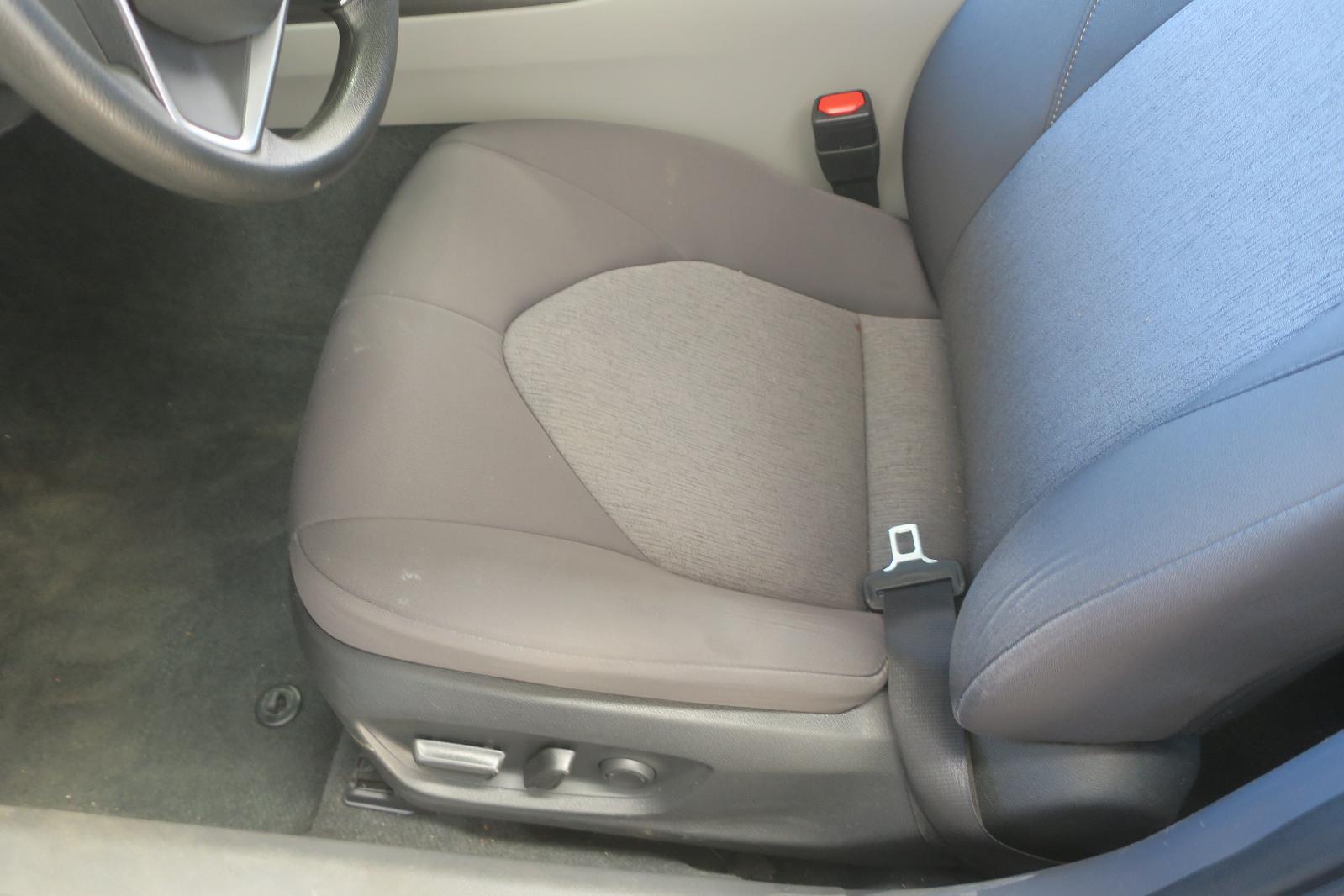 Seat, Front