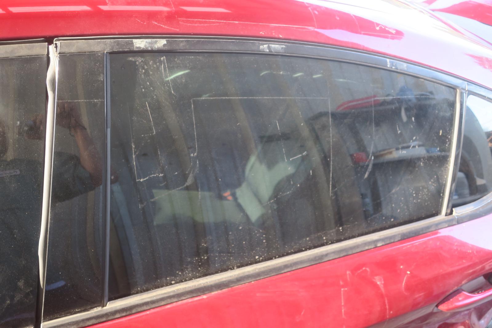 2021 Lexus ES 350 Rear Door Glass