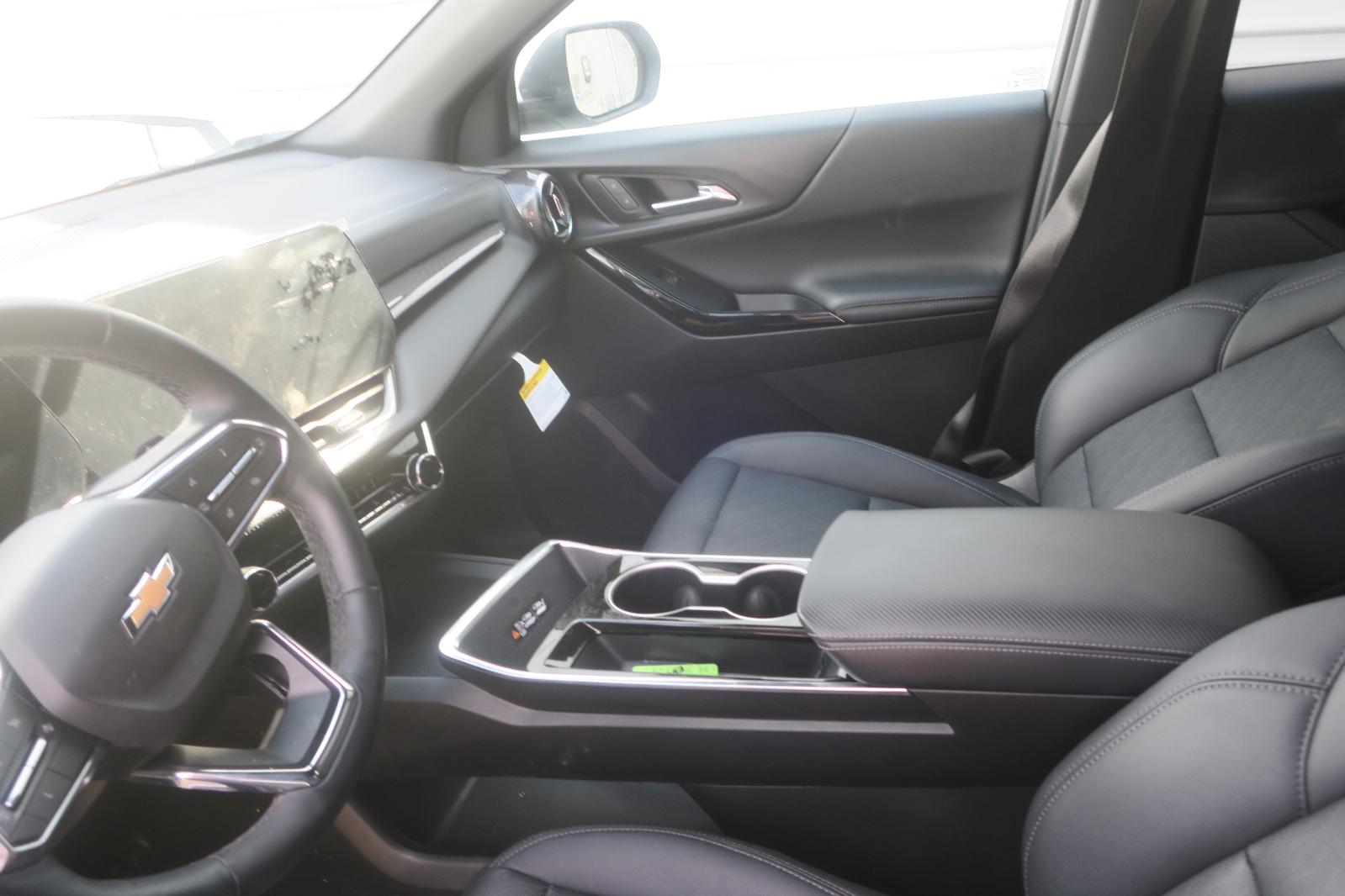 Console, Front