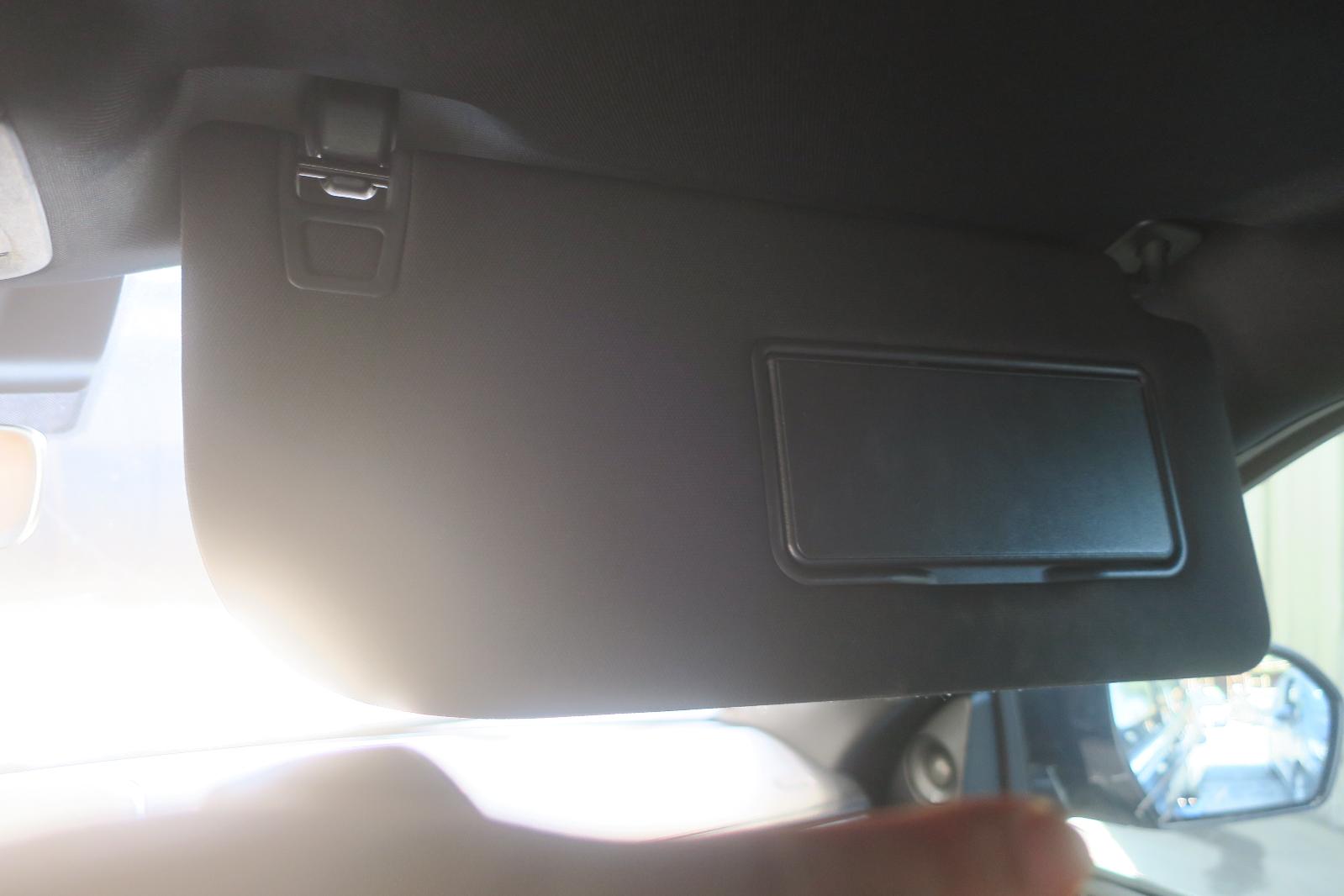 2018 Lincoln Navigator Sun Visor