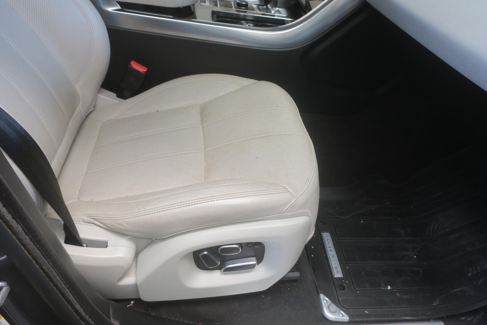 Seat, Front