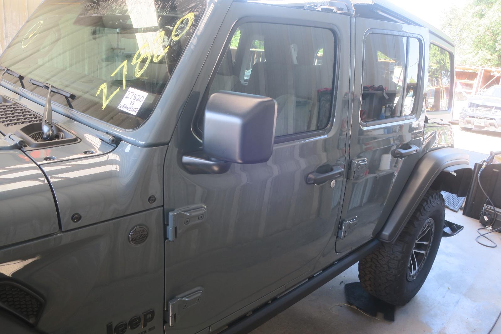 2025 Jeep Wrangler Front Door Panel