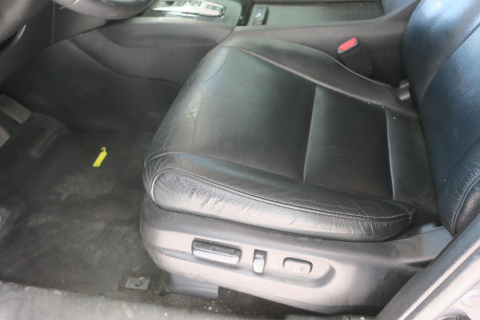 2016 Honda Pilot Front Seat
