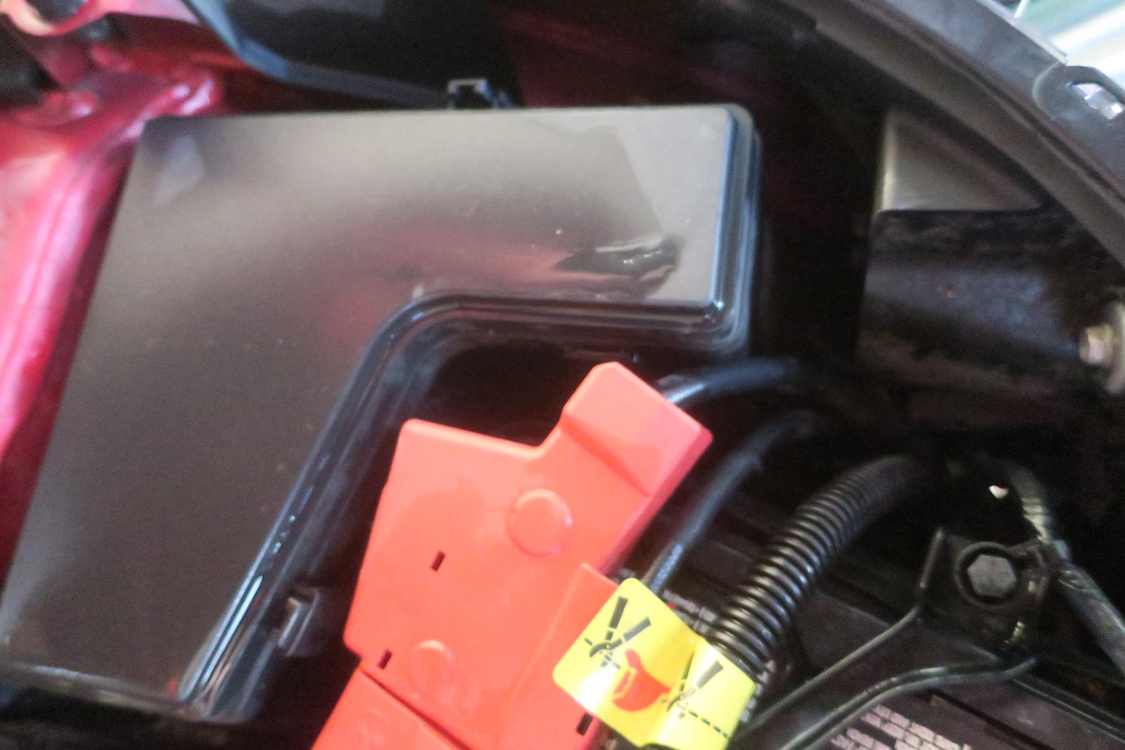 Fuse Box, Engine