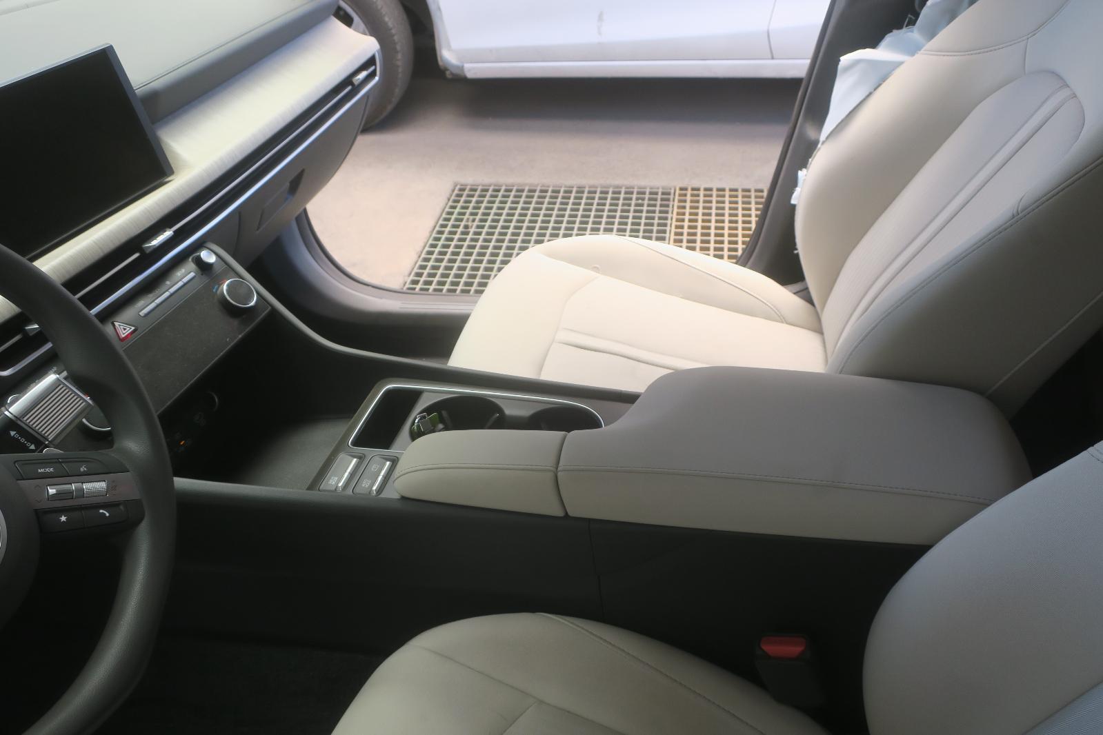 Front Console