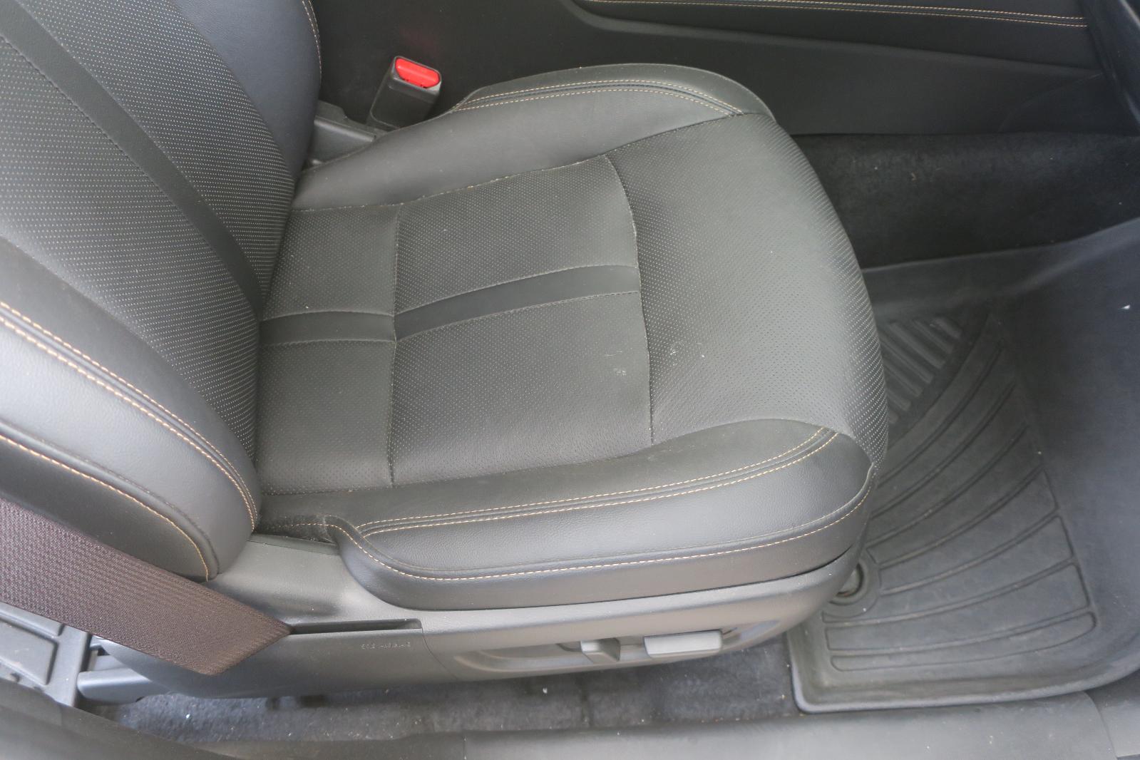 Seat, Front
